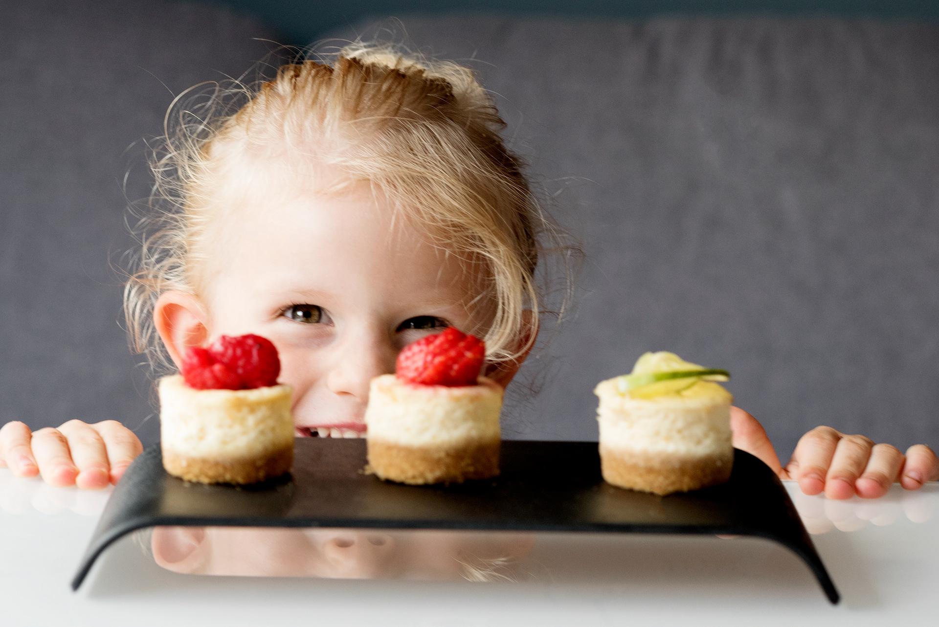 L A N A 'S - C A K E S