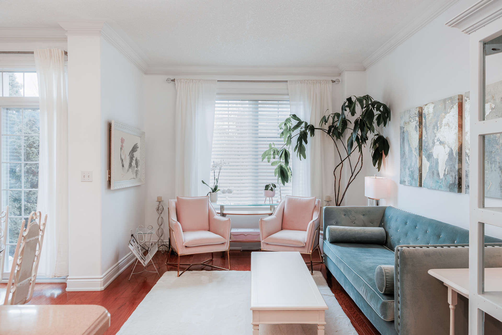 Bright interior photography designed to create warmth and livability.