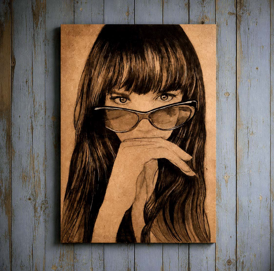 Autoportrait sur bois, réalisé par Rachel Volery, Graphiste à Genève