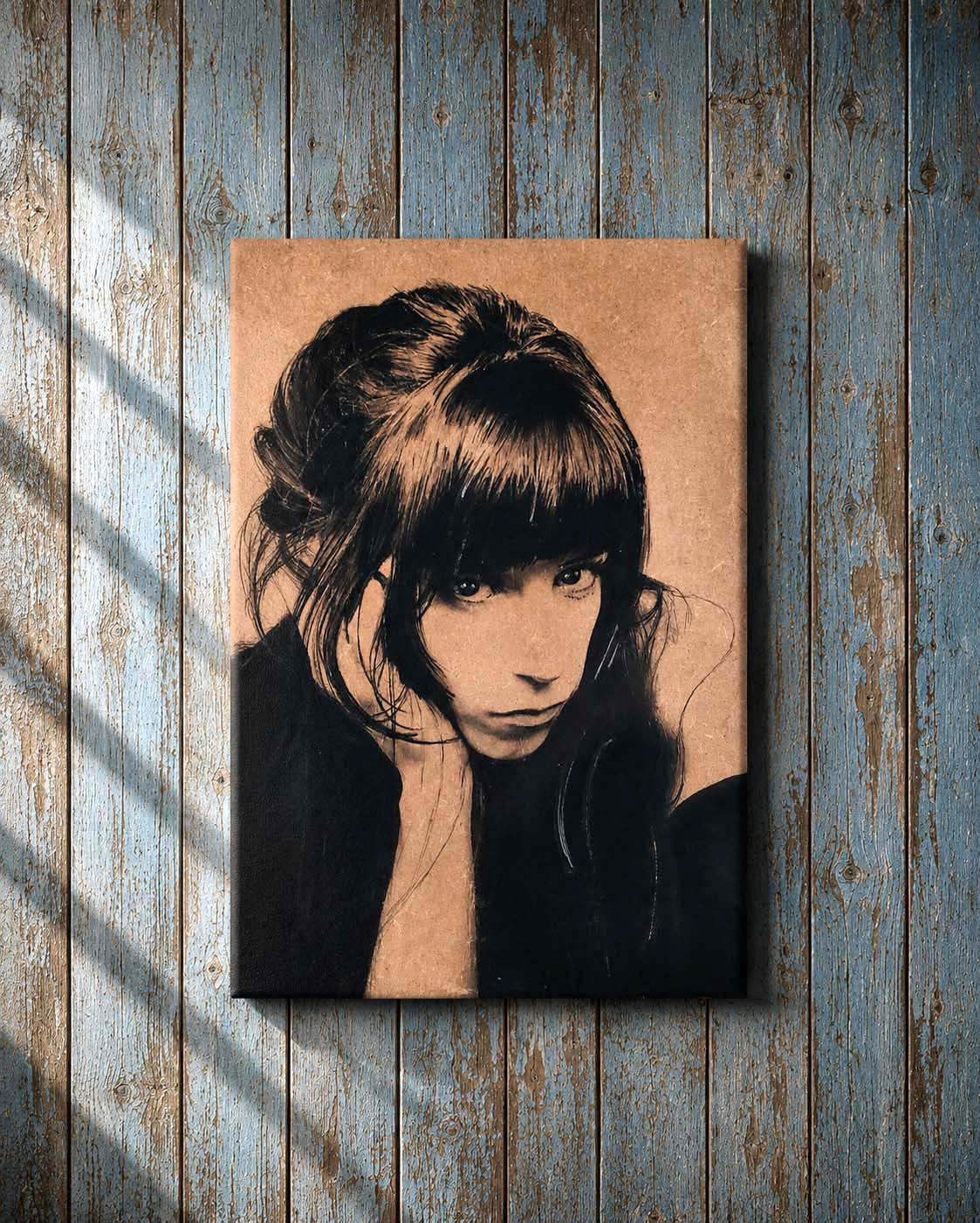 Autoportrait sur bois, réalisé par Rachel Volery, Graphiste à Genève