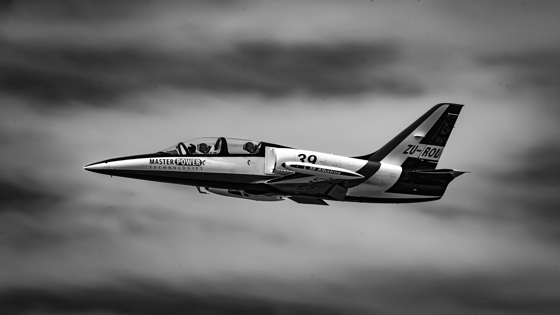 Master Power Albatross L39