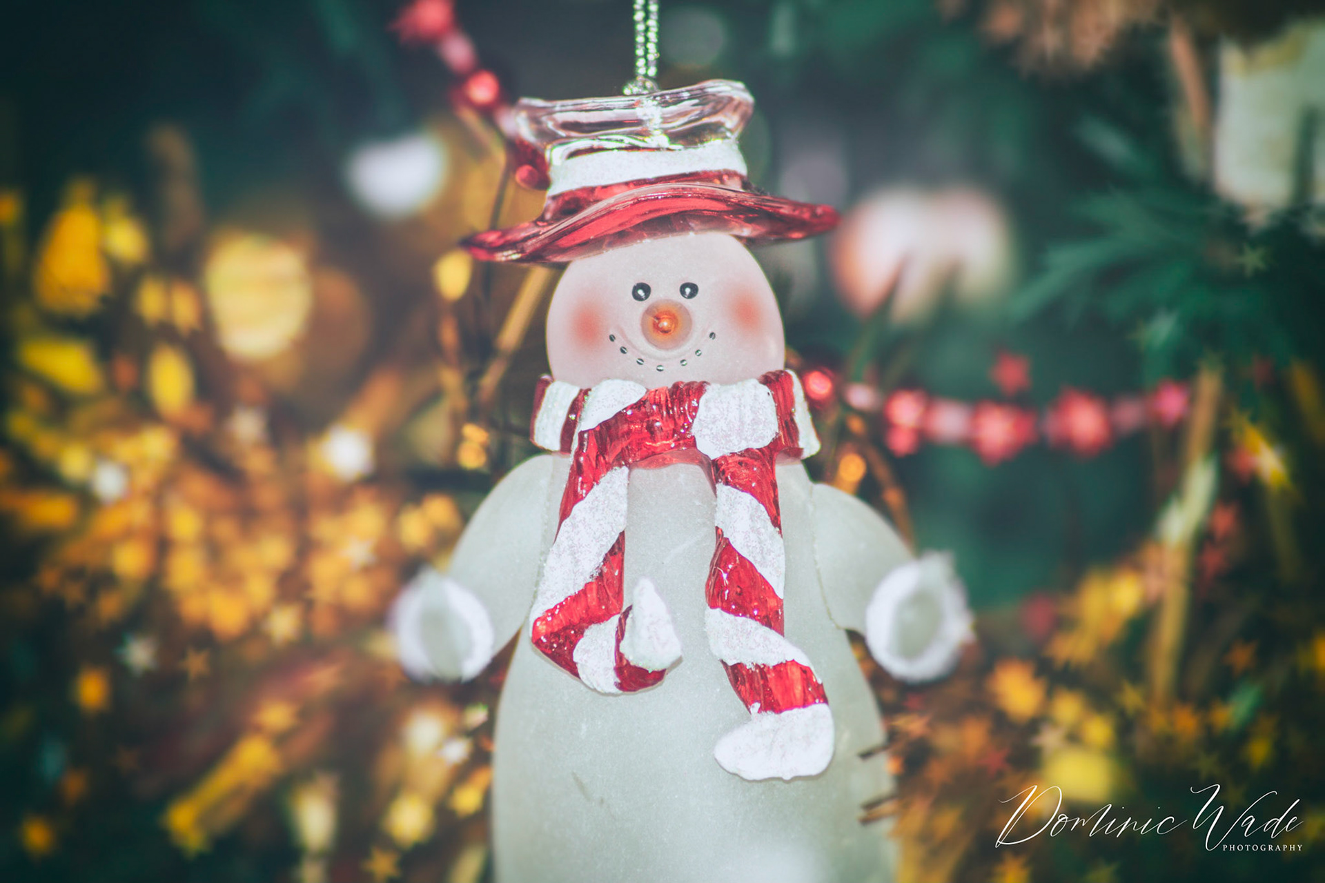I spotted this little chap in a charity shop and could not resist, I just live his festive snowy smile.