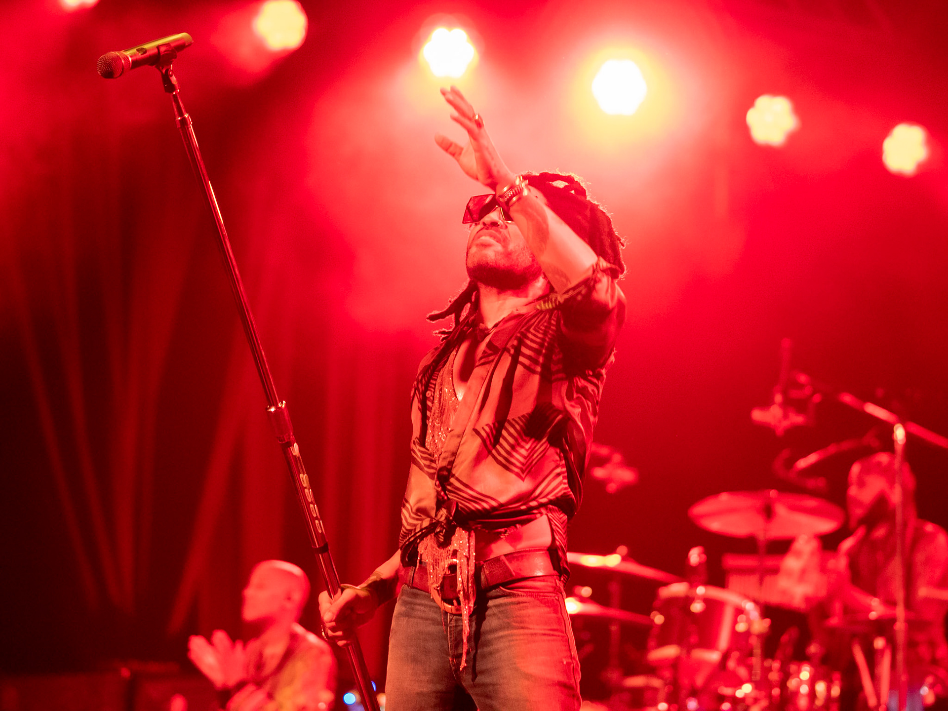 Lenny Kravitz at the AT&T Business Summit, The Bomb Factory, Dallas on November 5th, 2019.