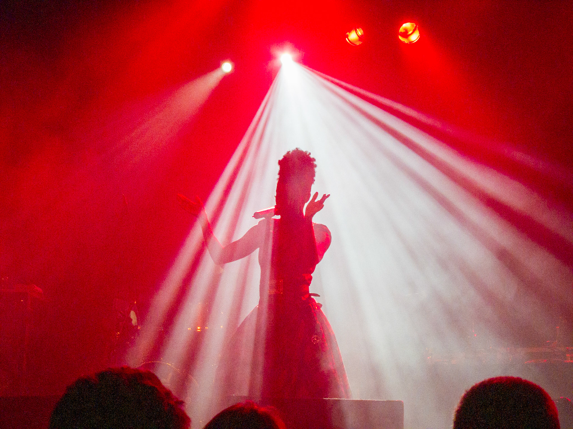 Morcheeba performing Blood Like Lemonade at the Docks in Hamburg, Germany on October 19th 2010.