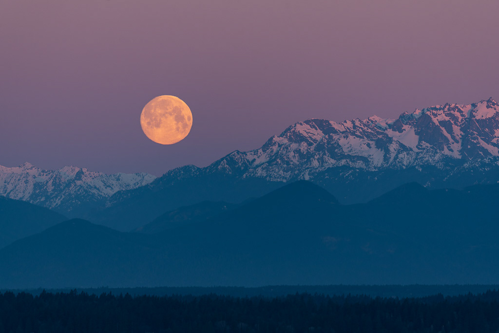 Supermoon and Olympic Mountains on Spring Equinox