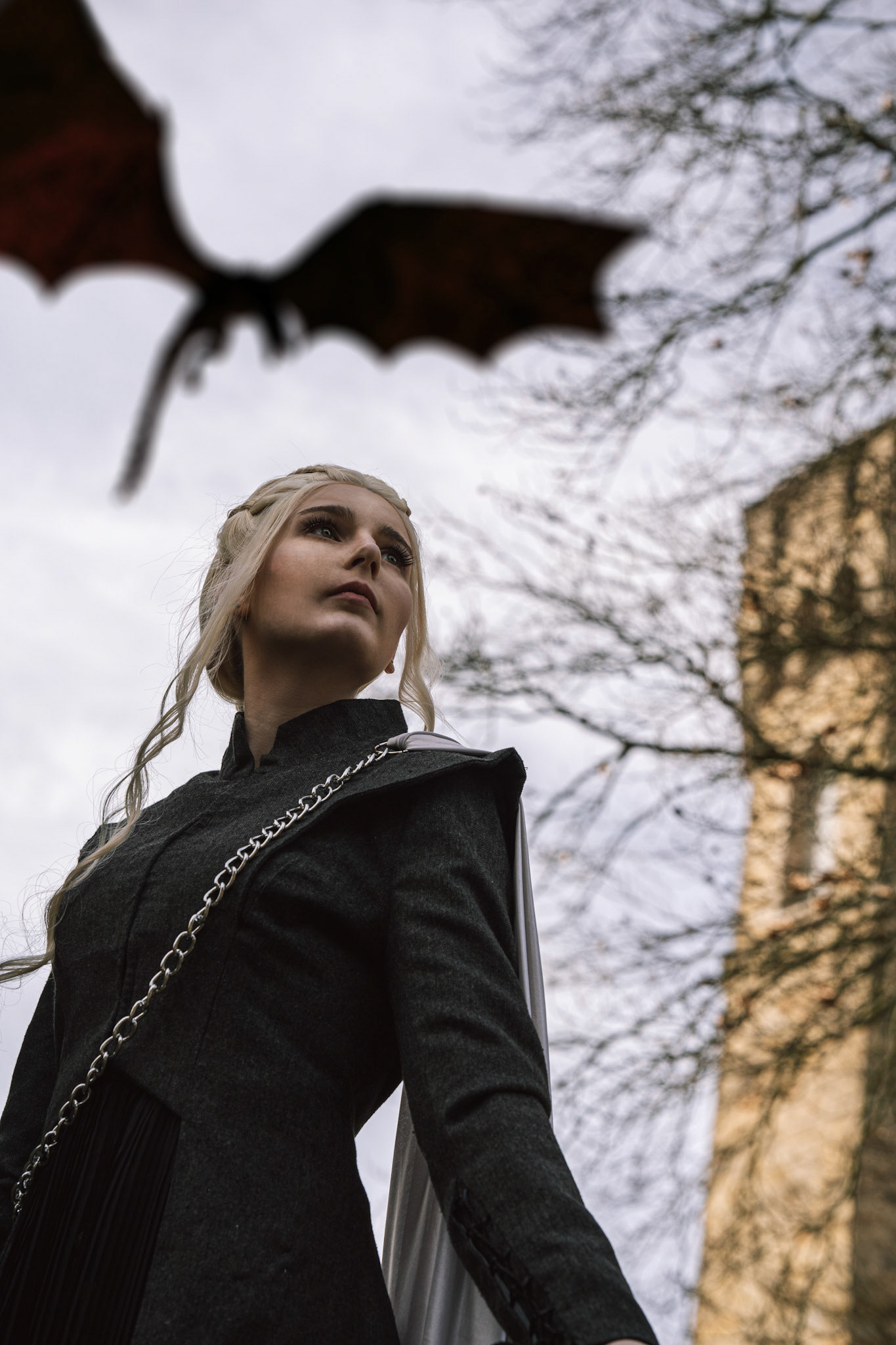Daenerys Targaryen (@sweet_summer_cosplay)