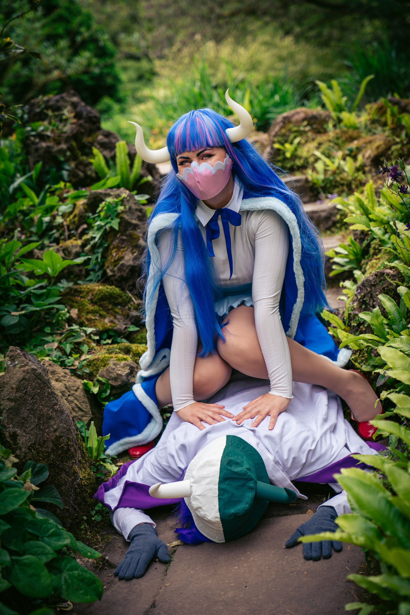 Ulti (@karpowskaja) & Page One (@auralight_cos)