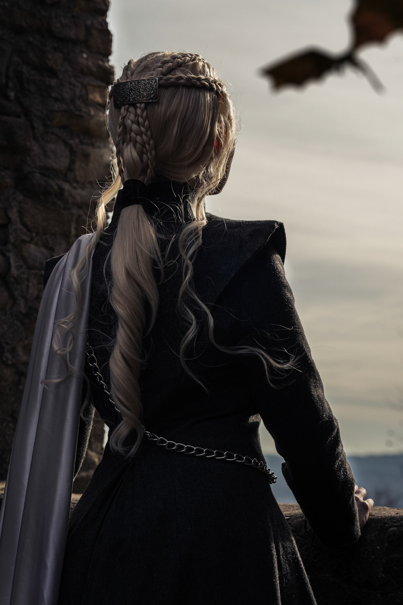 Daenerys Targaryen (@sweet_summer_cosplay)
