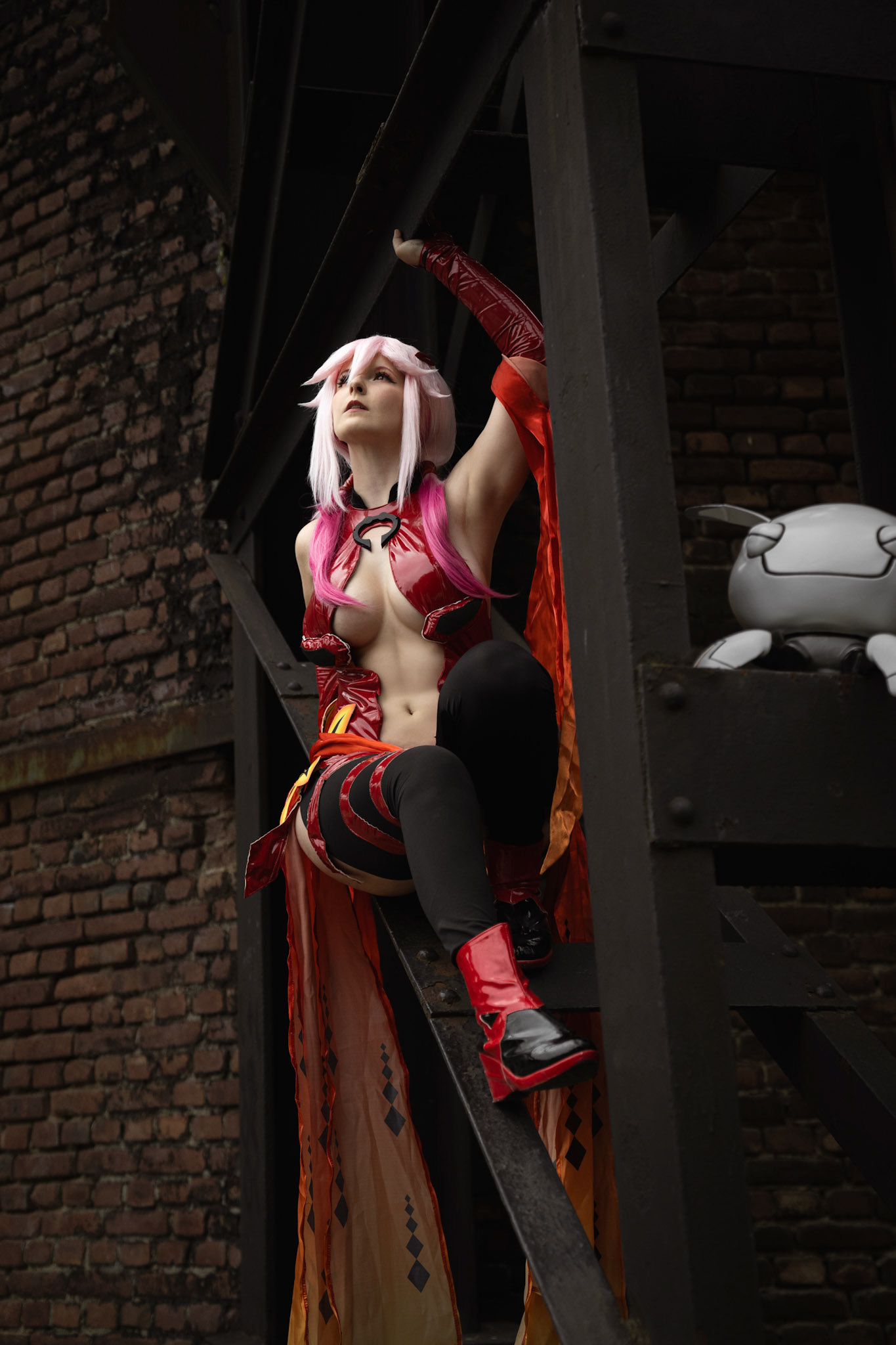 Inori (@sahhki)