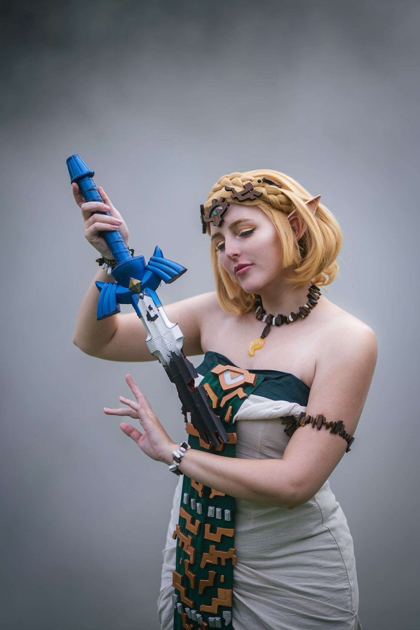 Zelda (@rasberrycosplays)