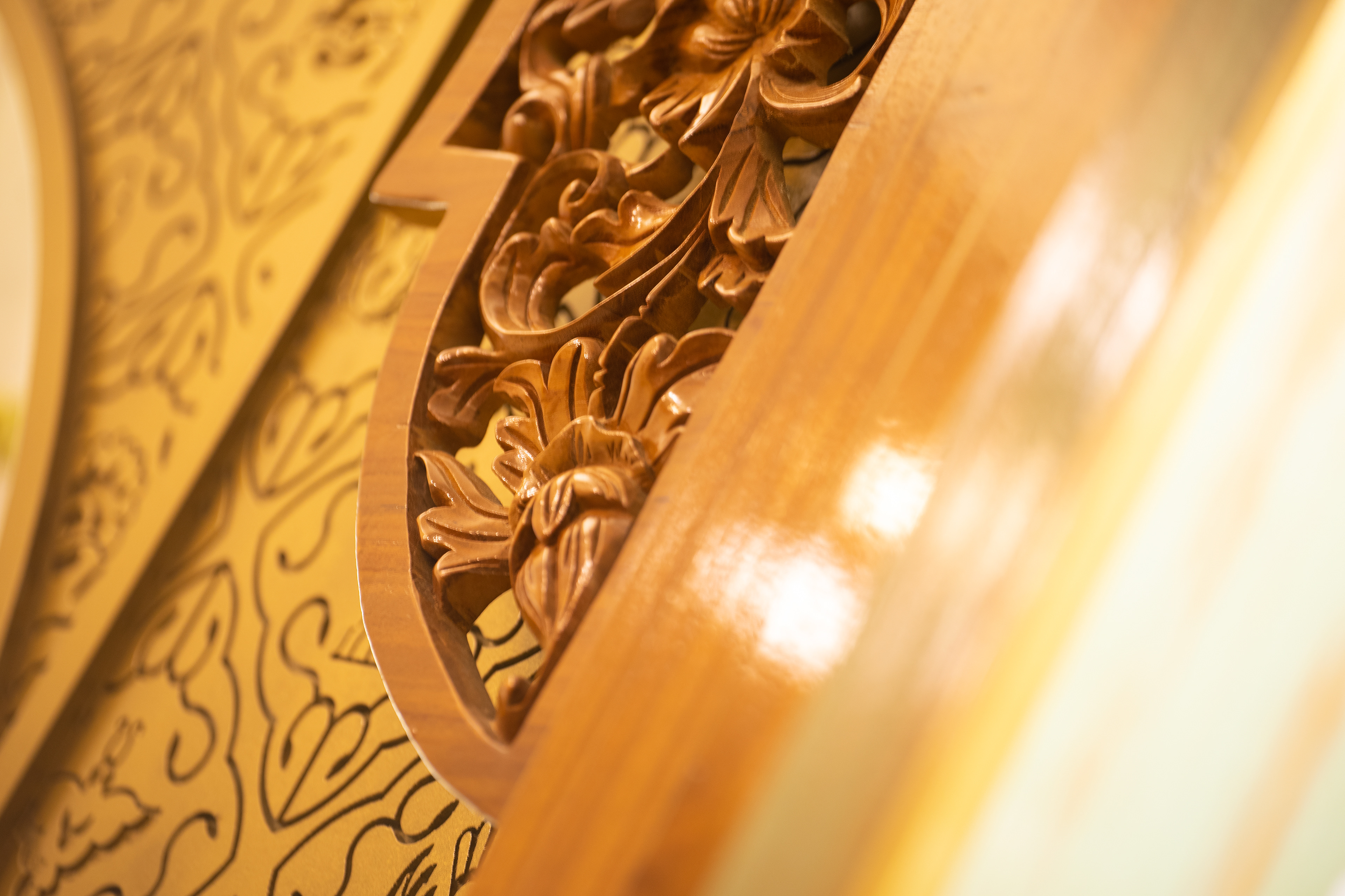 Detail Ukiran House of Mustika Ratu Cianjur Desain Renovasi Interior Studio Slenpan