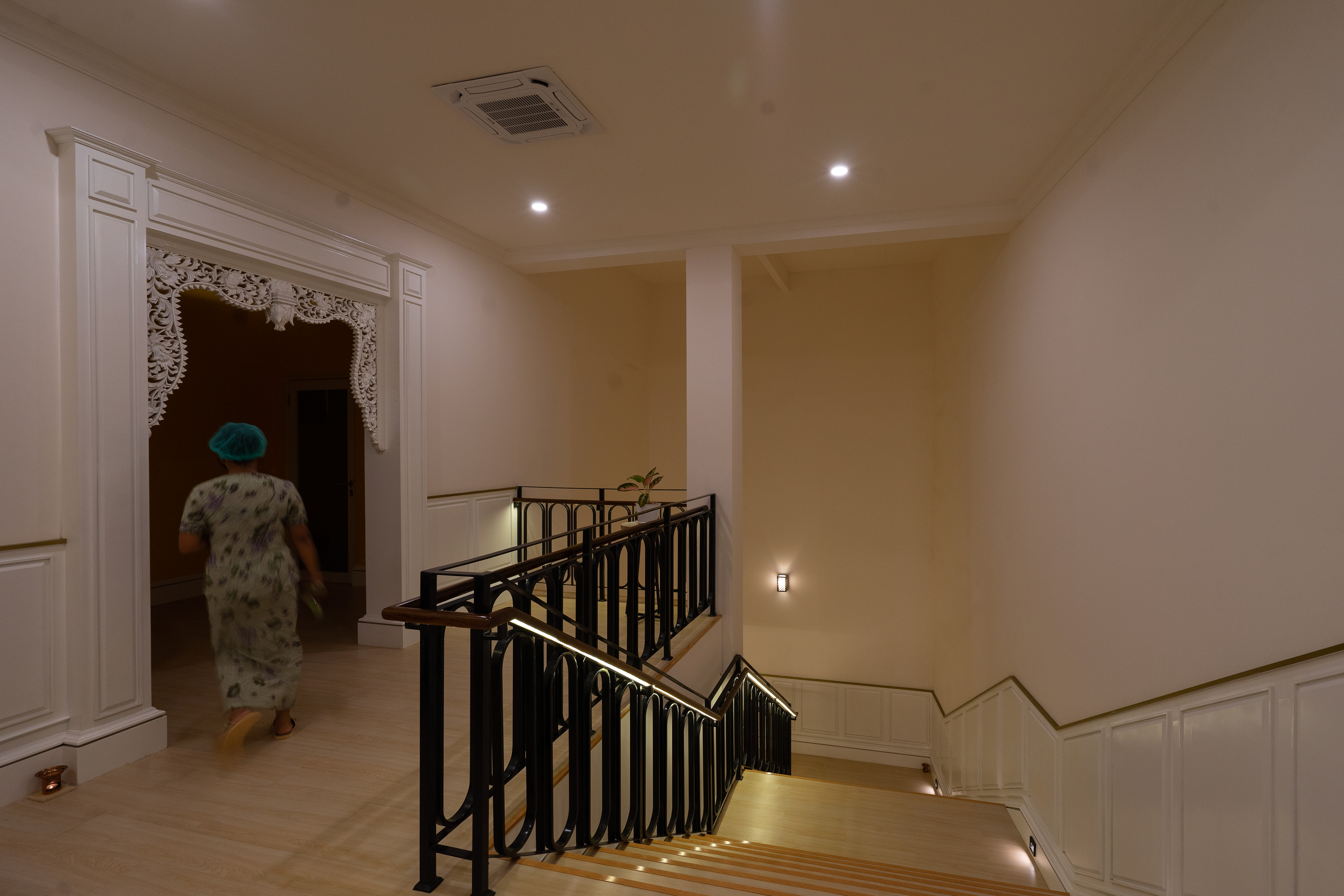 Area Tangga House of Mustika Ratu Cianjur Desain Renovasi Interior Studio Slenpan