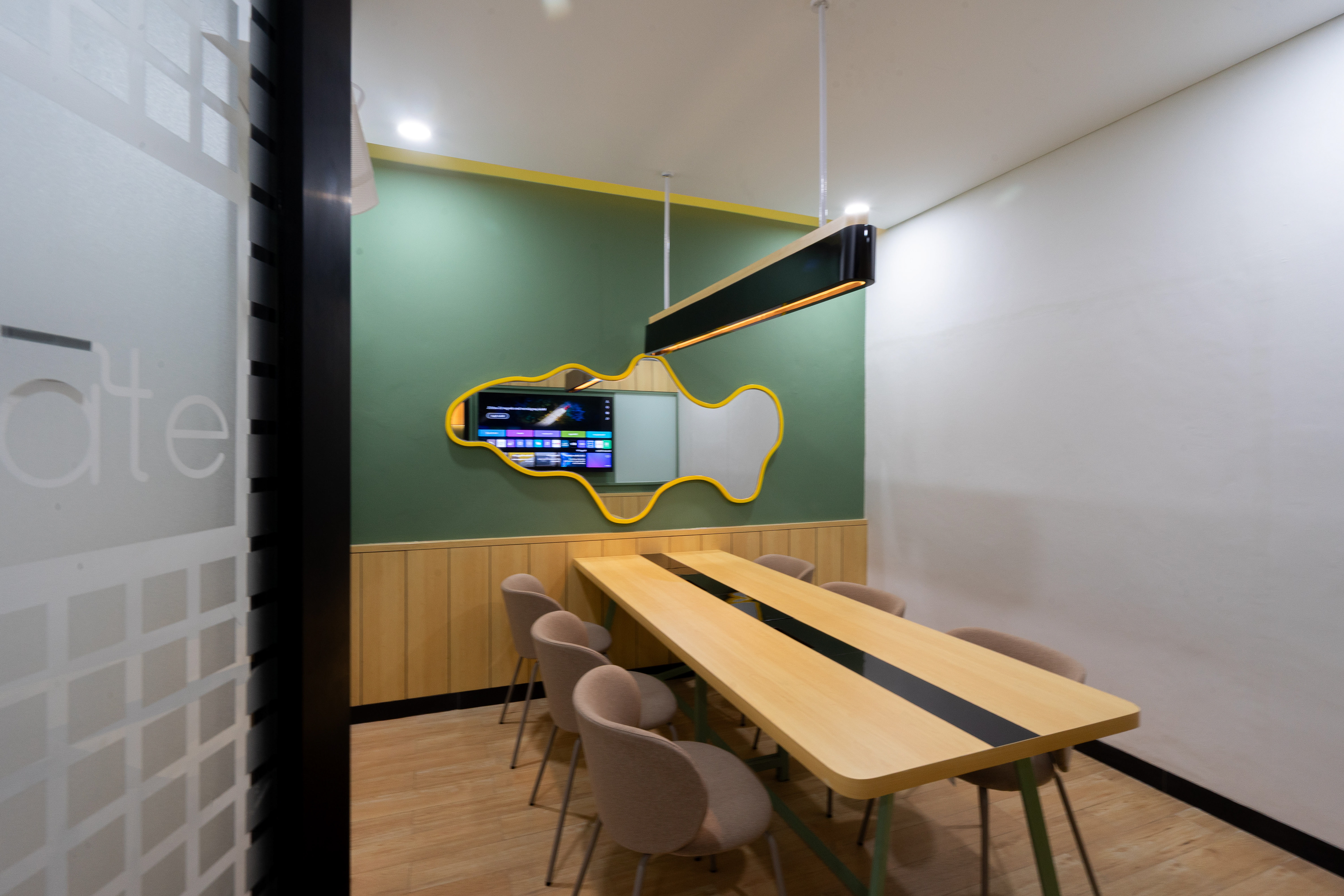 Interior Ruang Kelompok Riset Lifespan Psikologi UI Desain Renovasi Interior Studio Slenpan