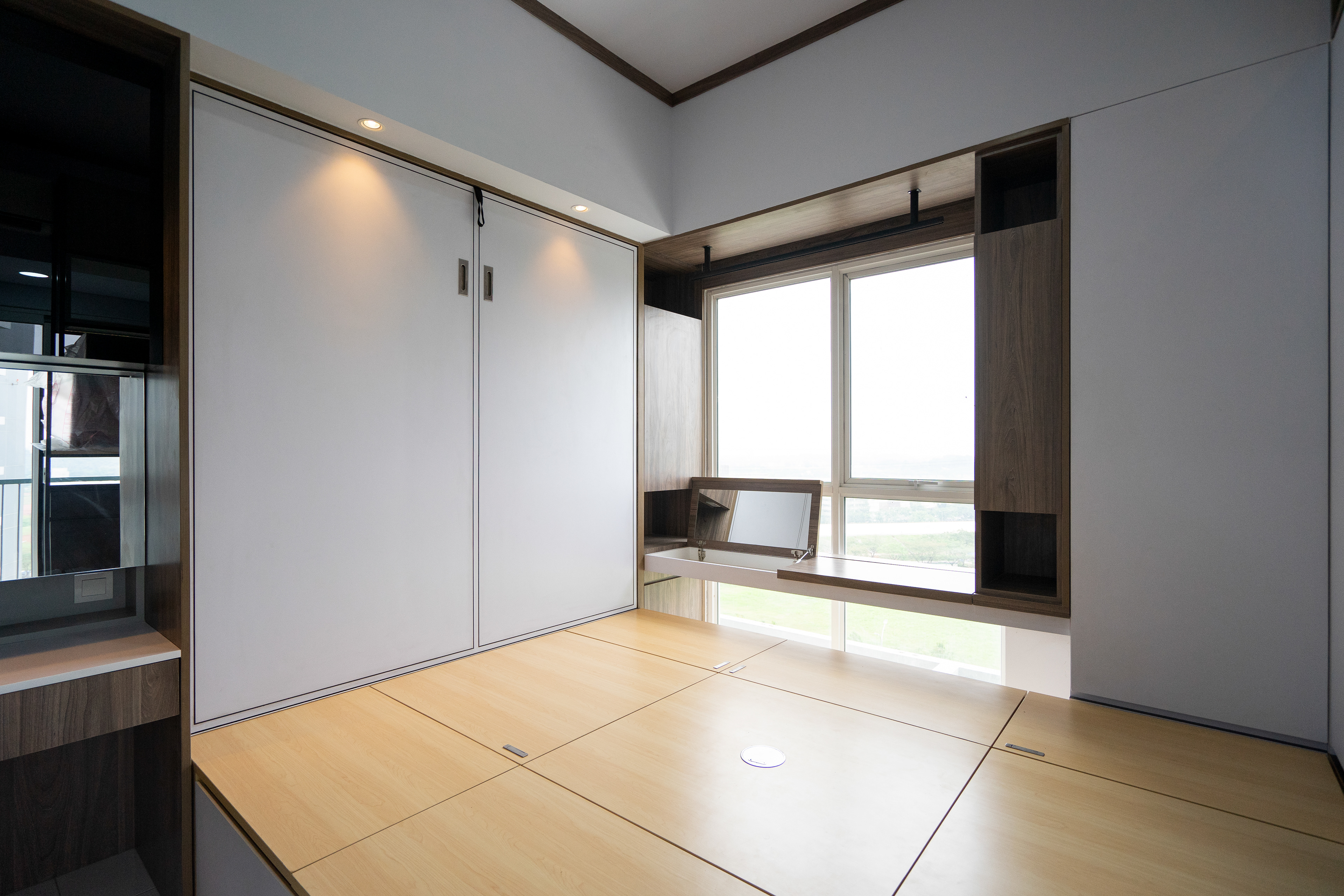 Murphy Bed & Tatami Renovasi Interior Apartemen Jakarta Jabodetabek Cassa de Parco oleh Studio Slenpan