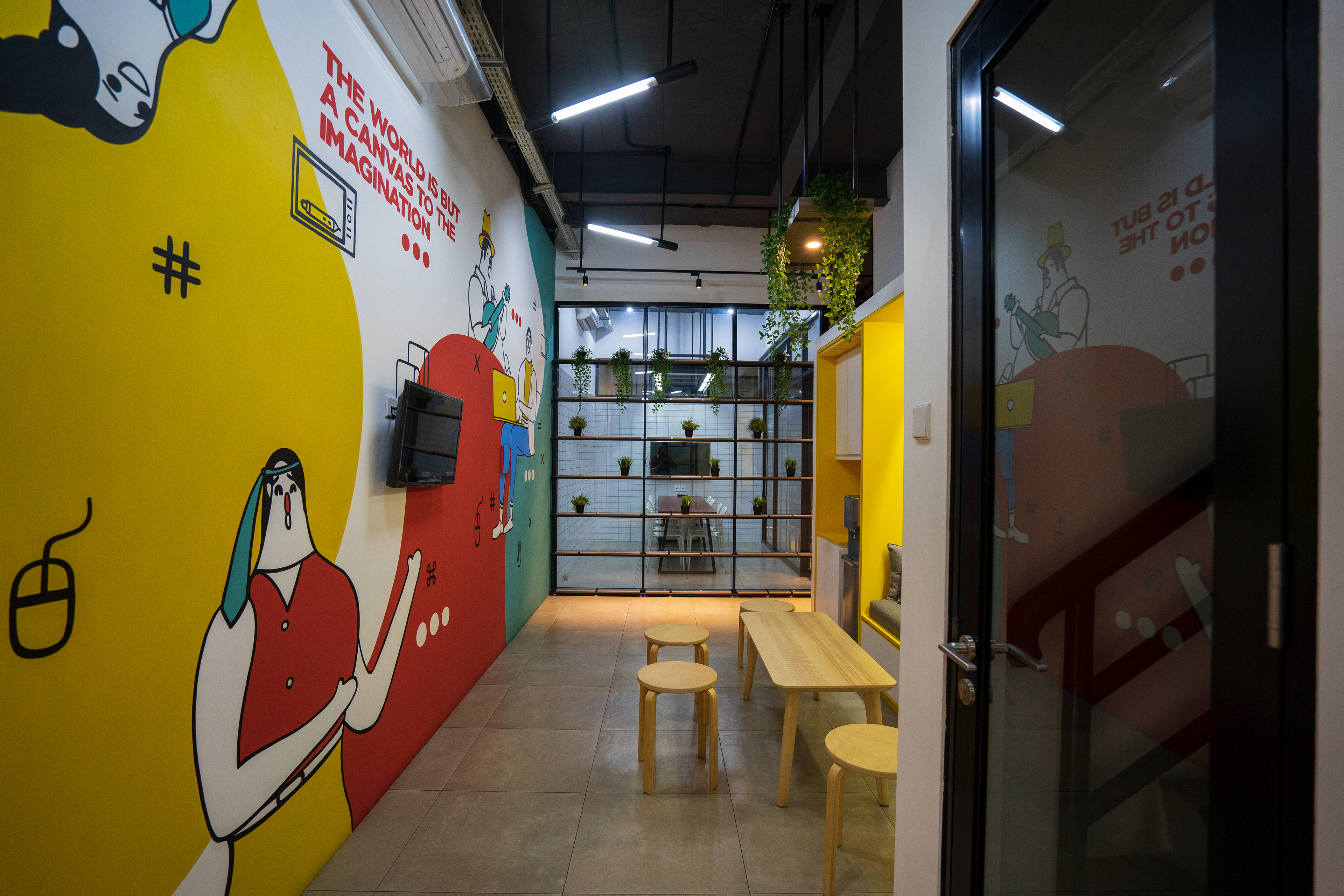 Area Kerja Santai Renovasi Kantor OMEOO Desain Renovasi Interior Studio Slenpan