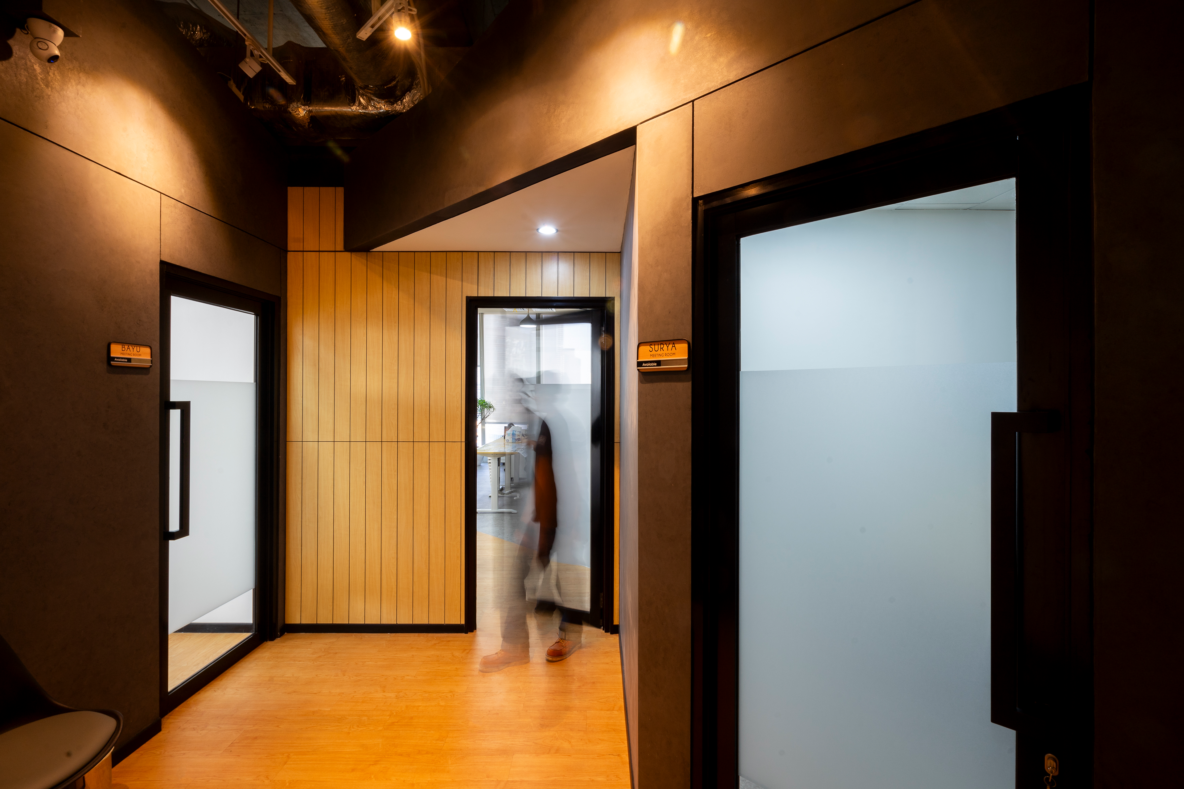 Area Reception WPD Indonesia Energy Desain Renovasi Interior Studio Slenpan