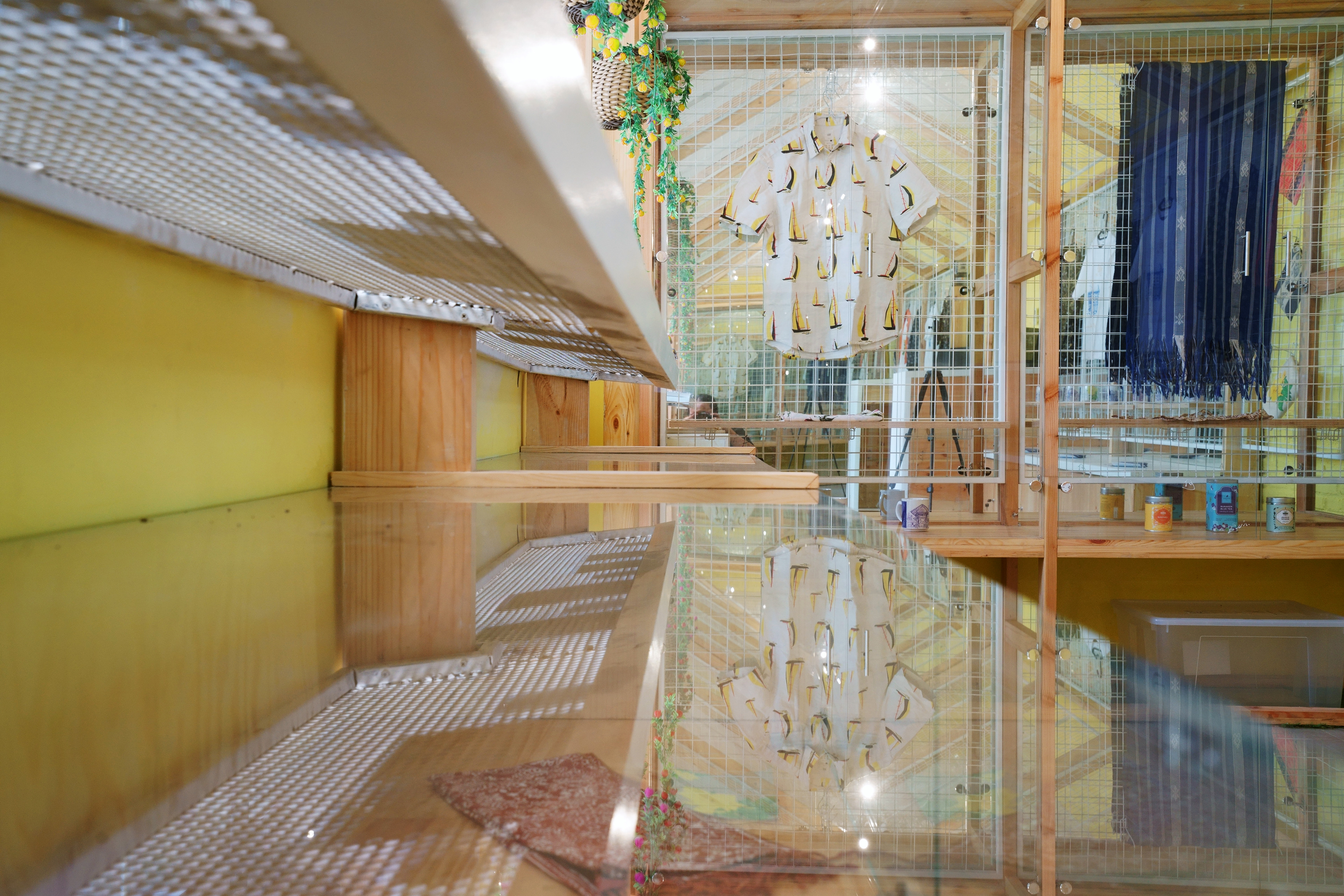 Renovasi Interior Warung Bisnis Fakultas Ilmu Pengetahuan Budaya Universitas Indonesia oleh Studio Slenpan