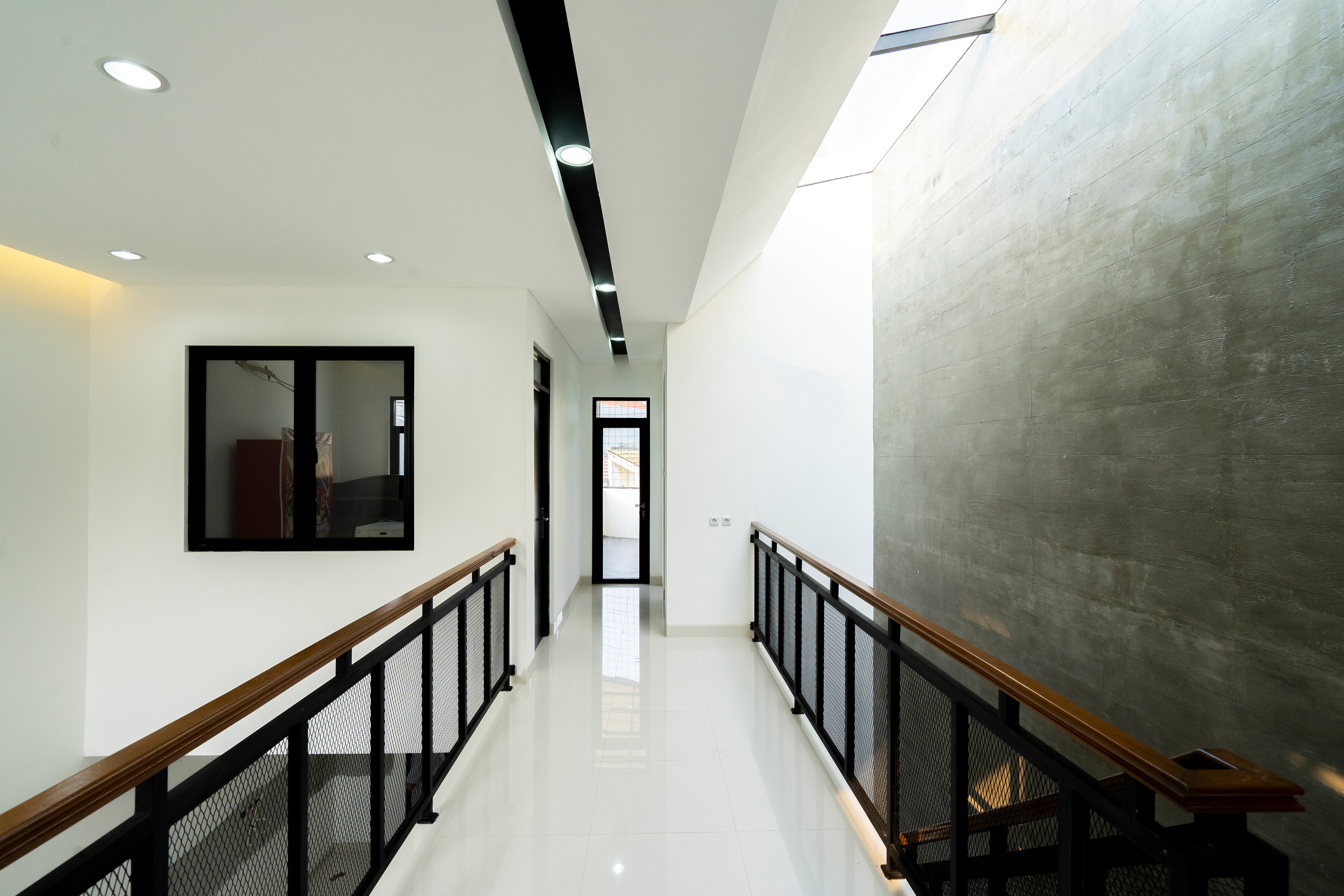Skylight Desain Rumah Modern Kontemporer Arsitektur Rumah DAoleh Studio Slenpan