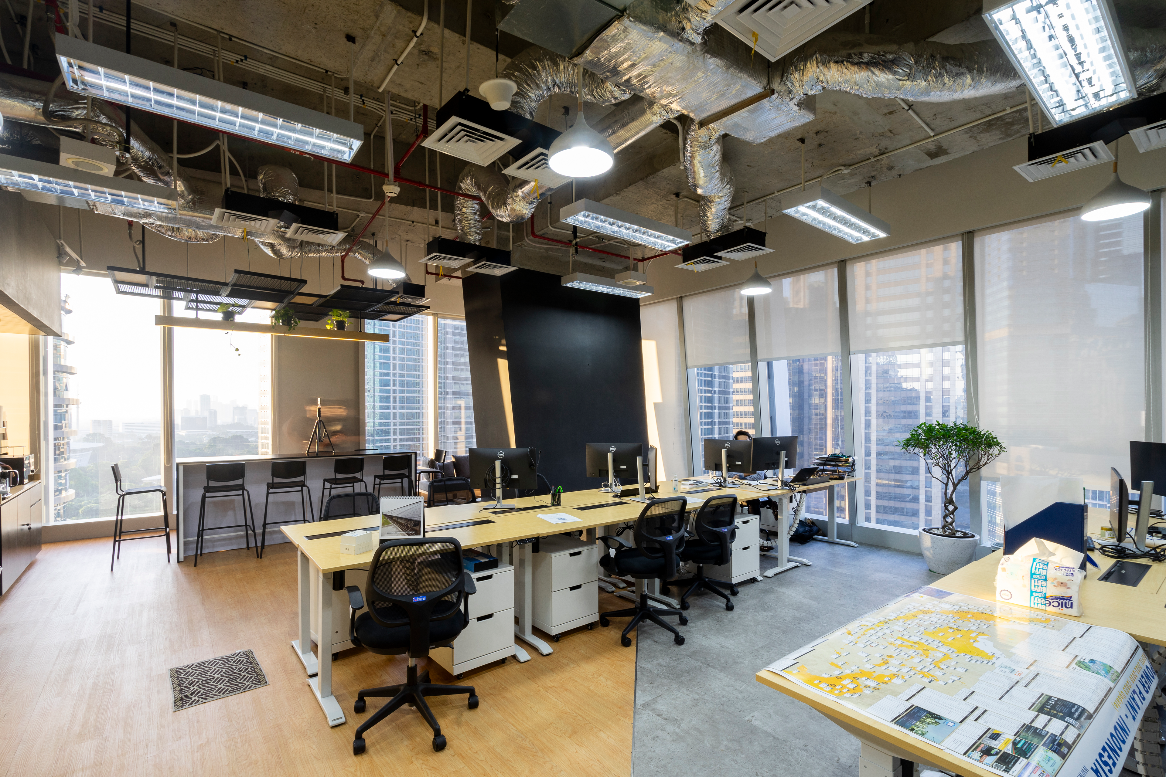 Area Kerja WPD Indonesia Energy Desain Renovasi Interior Studio Slenpan