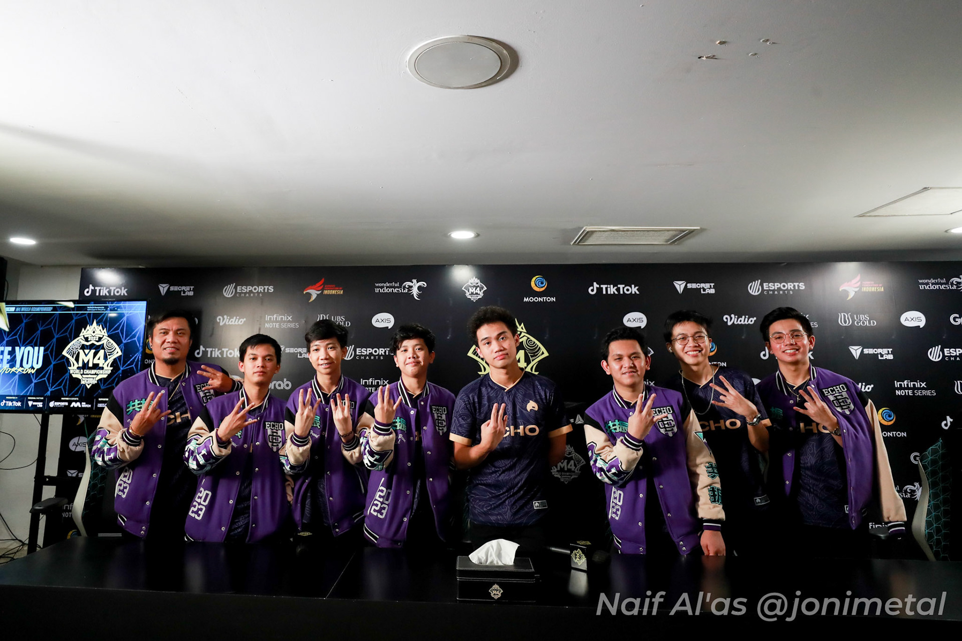 Kamis, 12 Januari 2023 . M4 - Playoff Day 6 - Mobile Legends M4 World Championship di Tennis Indoor Senayan, Jakarta