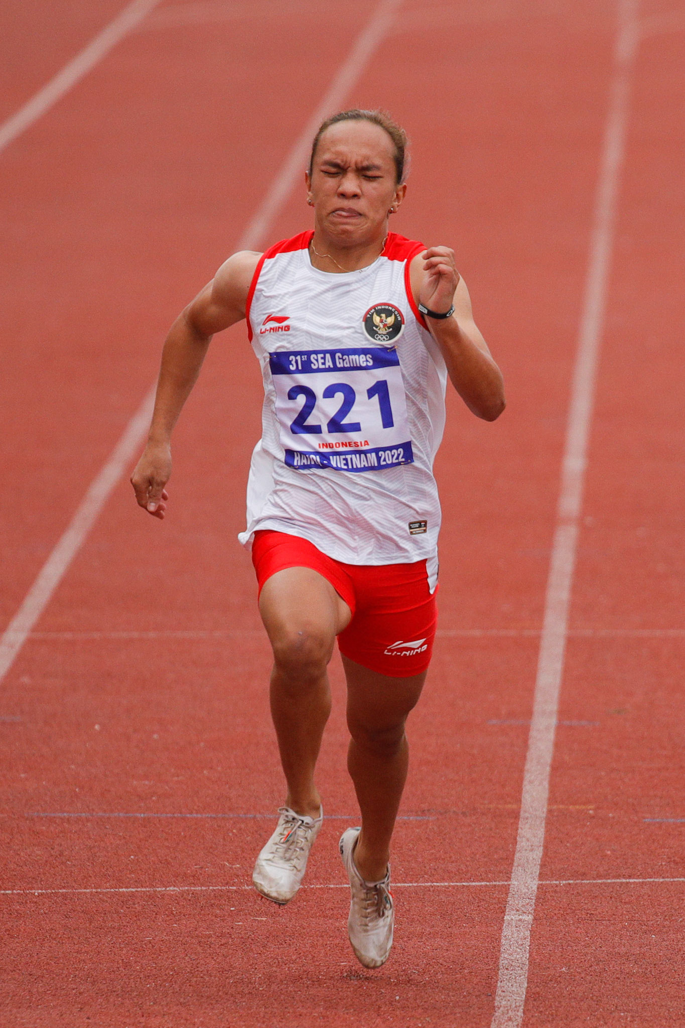Rabu, 18 Mei 2022. NOC - SEAG21 - NAIF - PHO - Day 13 - Athletics - Valentin Lonteng Vanesa, Womens's 100m Heat 2 di My Dinh National Stadium, Hanoi - Vietnam