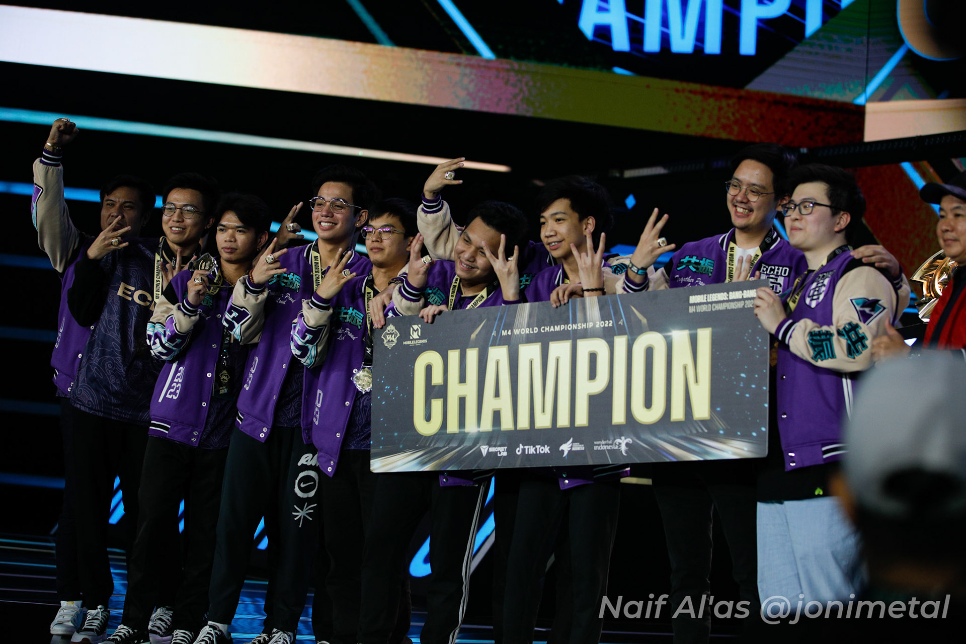 Minggu, 15 Januari 2023. M4 - Playoff Day 9 - Mobile Legends M4 World Championship di Tennis Indoor Senayan, Jakarta