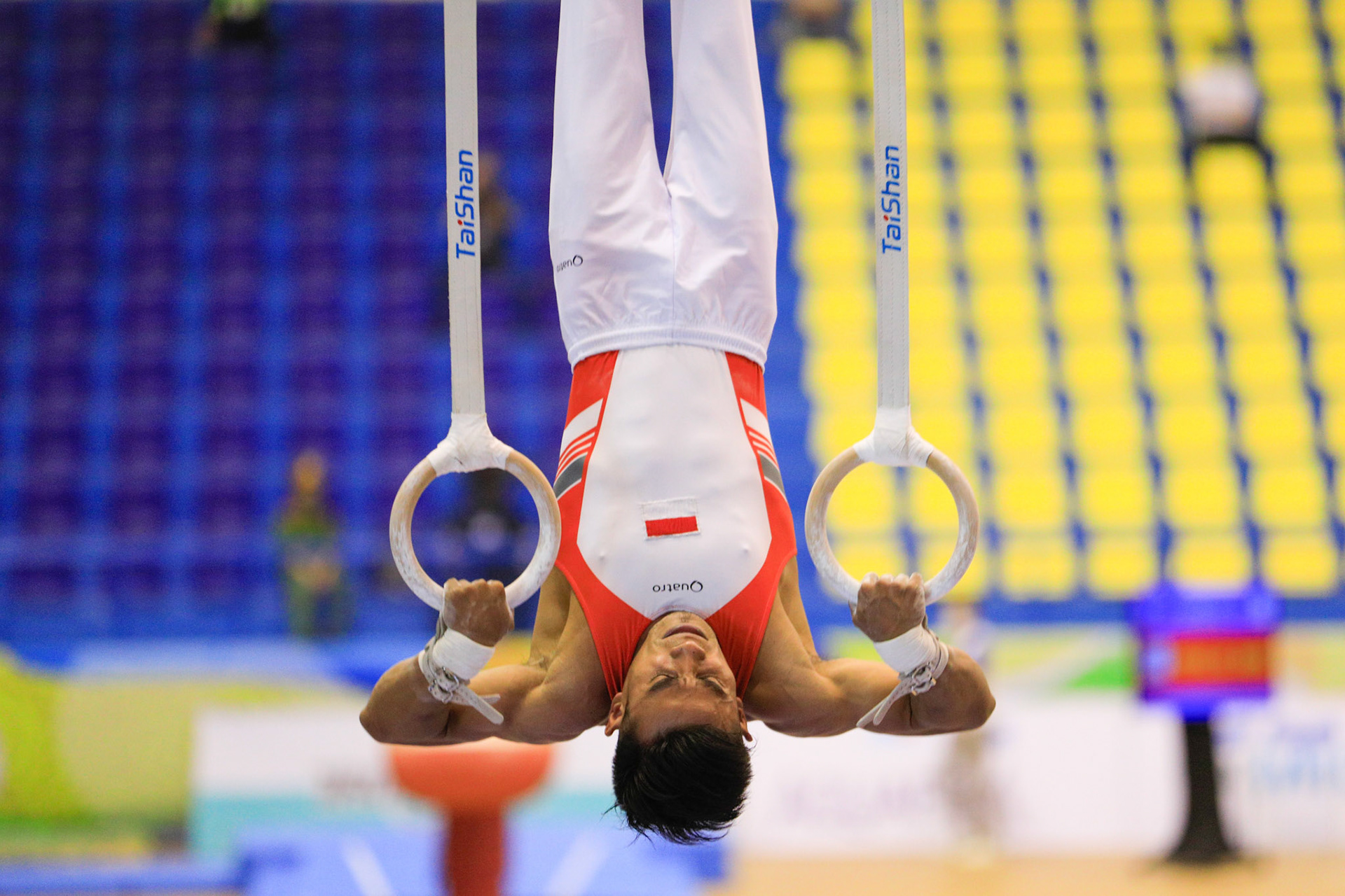 Jumat, 13 Mei 2022. NOC - SEAG21 - NAIF - PHO - Day 8 - Artistic Gymnastics - Dwi Samsul Arifin; Men's Individual (Rings &amp; Vault) di Quan Ngua Sports Palace, Hanoi - Vietnam