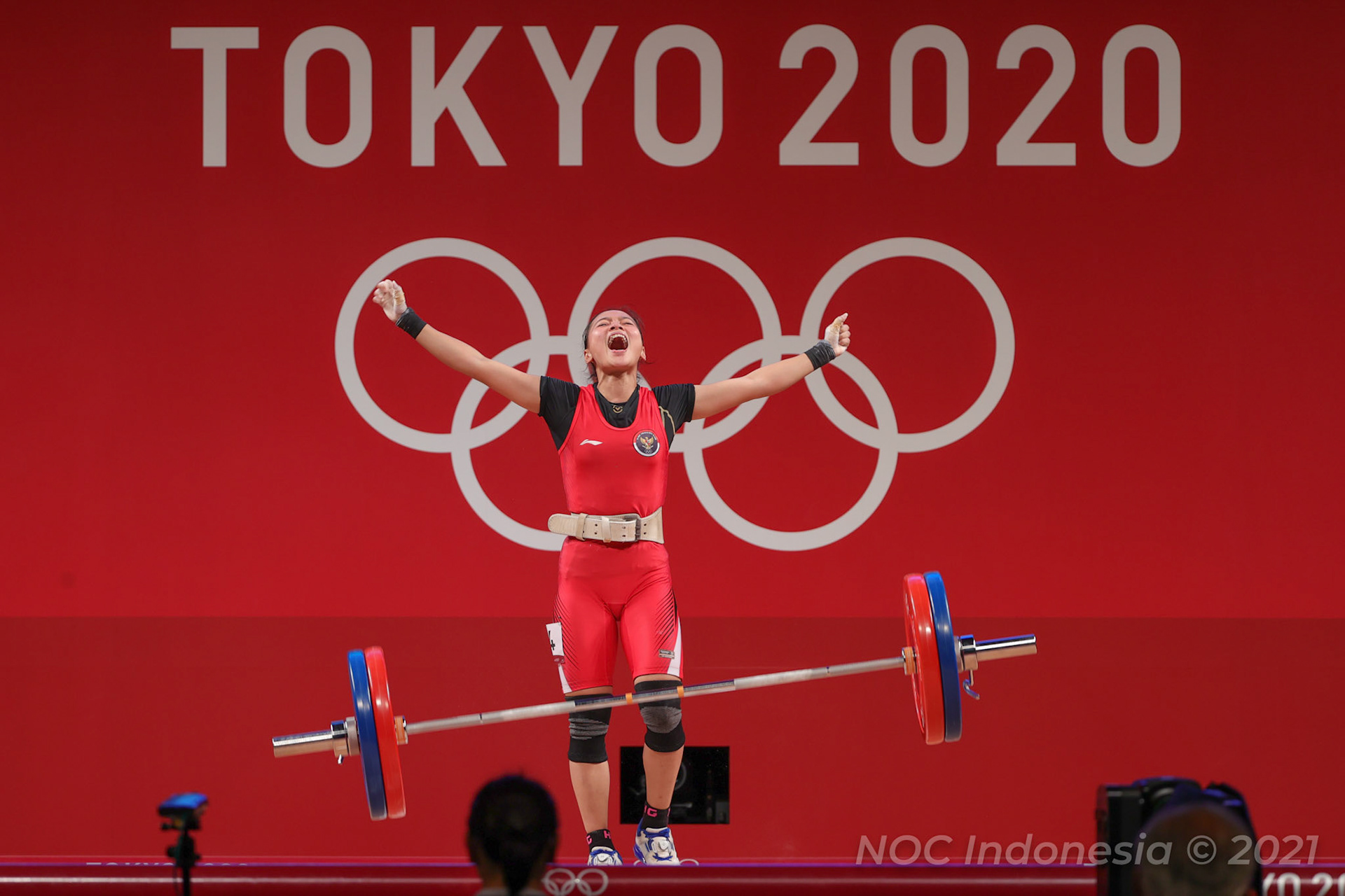 Sabtu, 24 Juli 2021. NOC - TO2020 - PHO - Day 4 - Medali Perunggu dari Windy Cantika Aisah cabang Angkat Besi kelas 49kg di Tokyo International Forum, Tokyo - Jepang