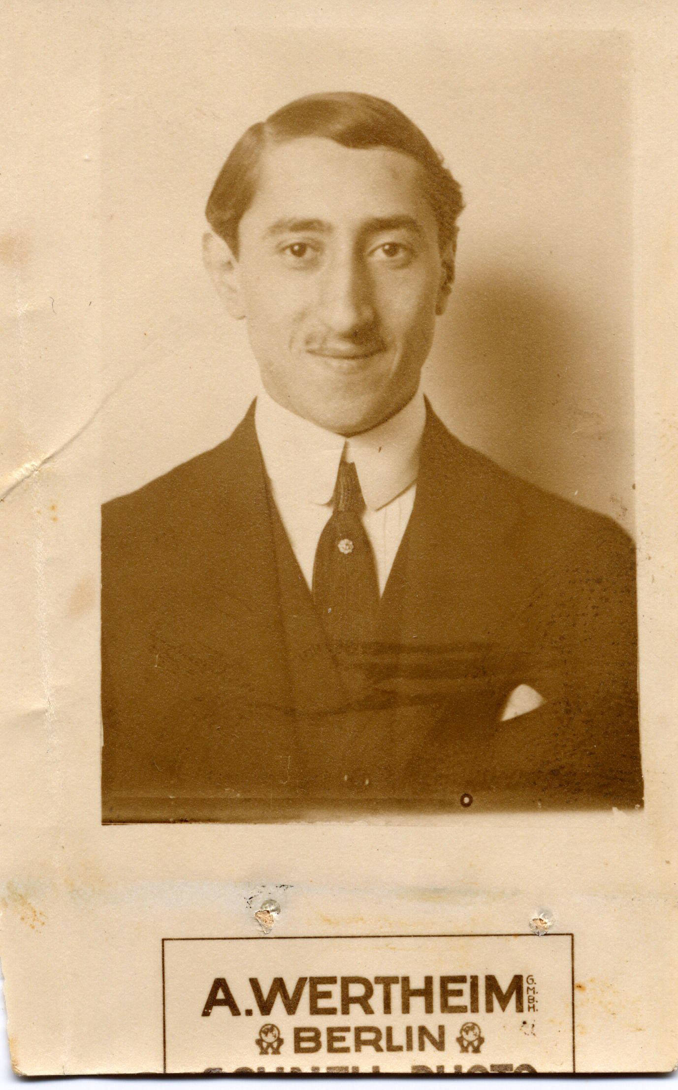 Nissim Zacouto, A. Wertheim Berlin, 1913 - © privately owned by Fred Zacouto, sel. A.   Given by Bjoern Weigel and Christoph Kreutzmüller