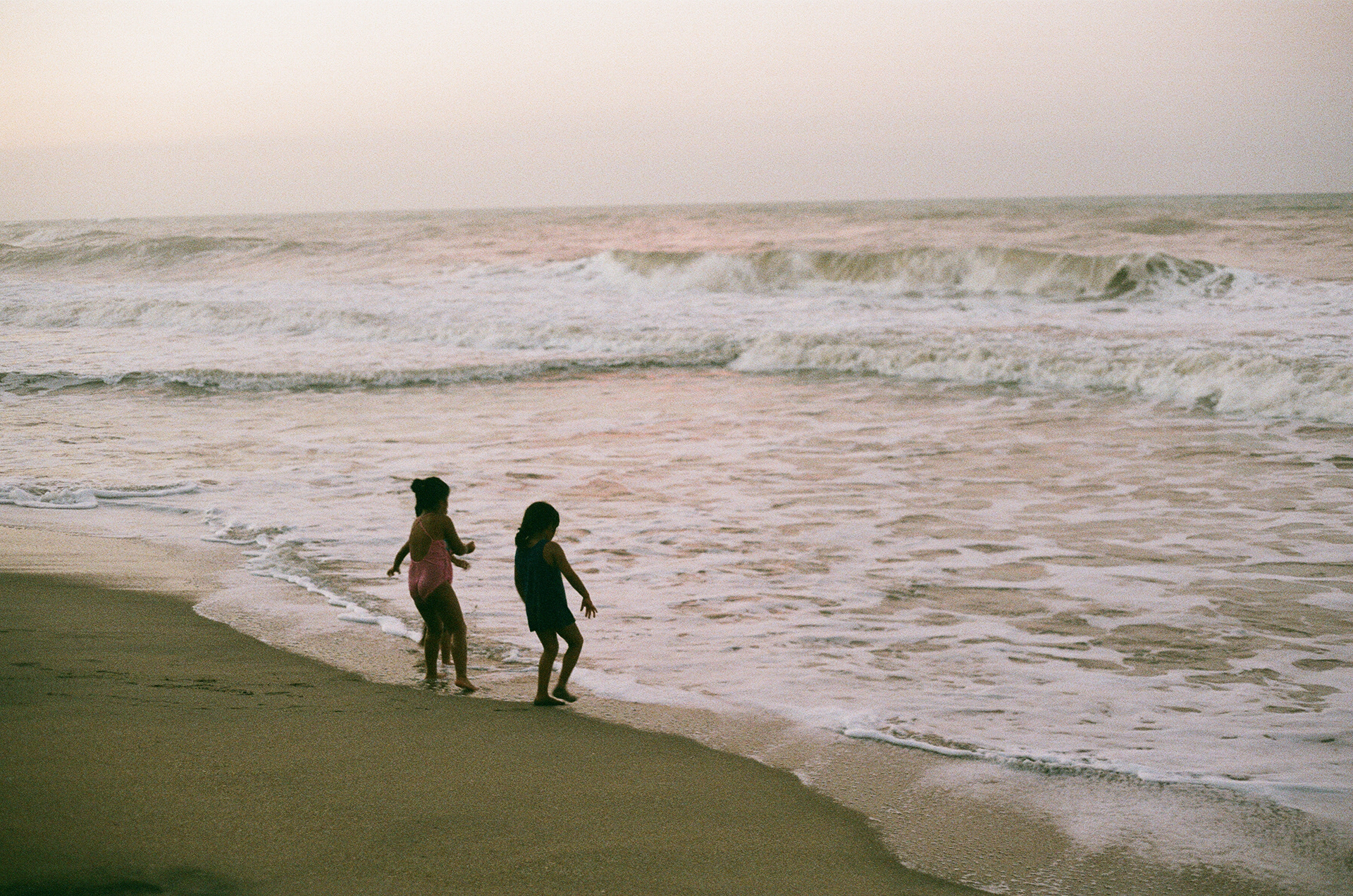 Protect all girls from dangerous things like rough waves and men, Palomino, 2017