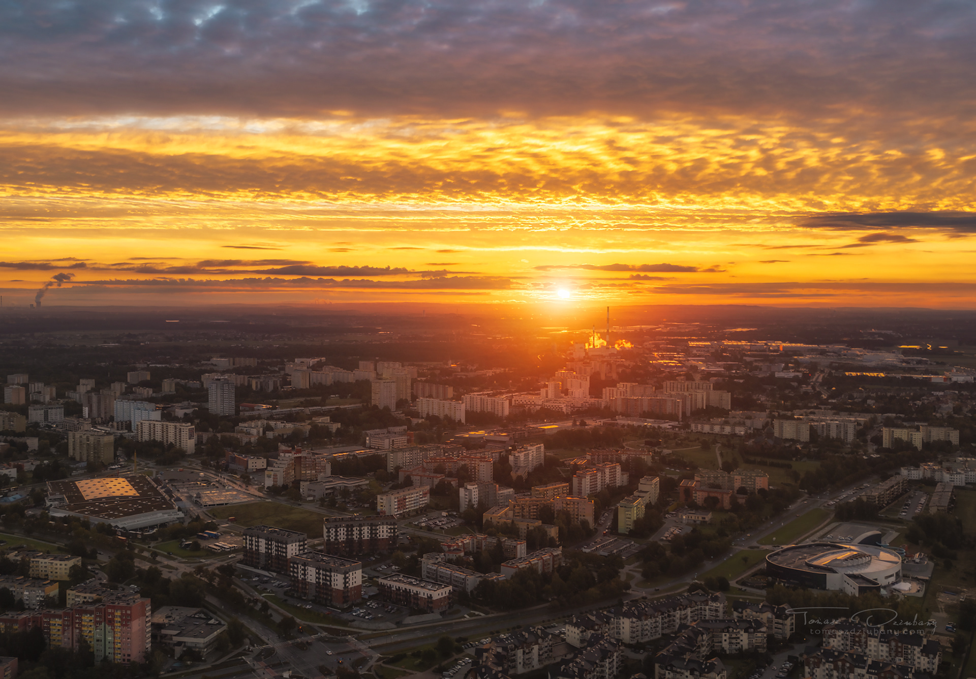 Tychy o wschodzie widok z oś. Żwaków