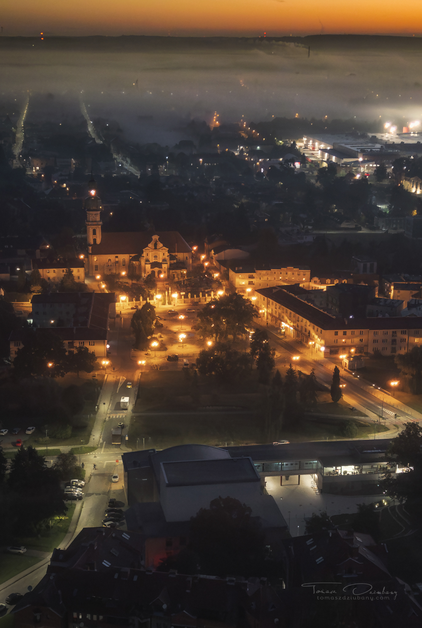 Tychy o świcie