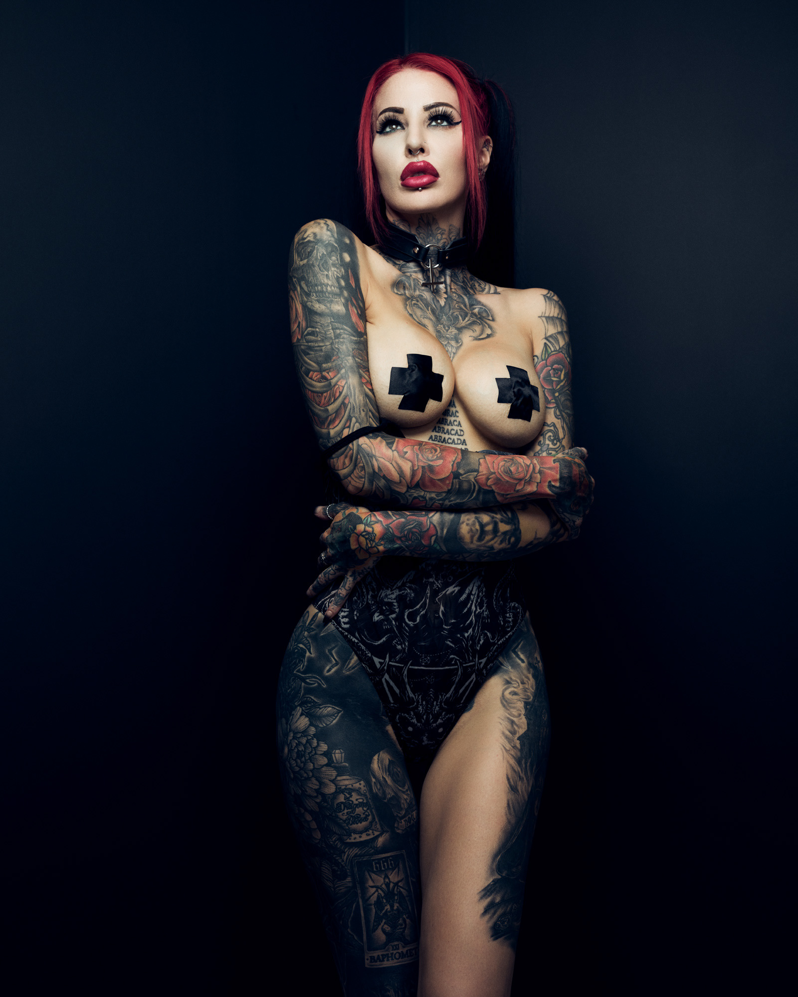 Home studio photoshoot with model Regan