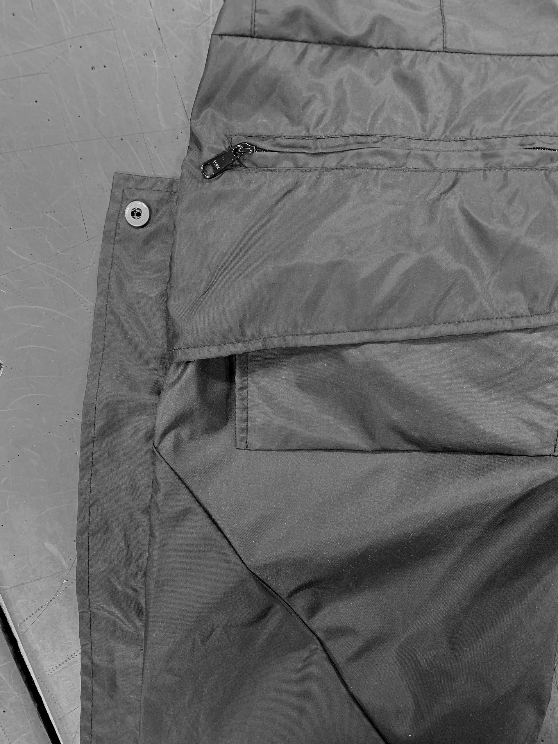 PANTS DETAIL