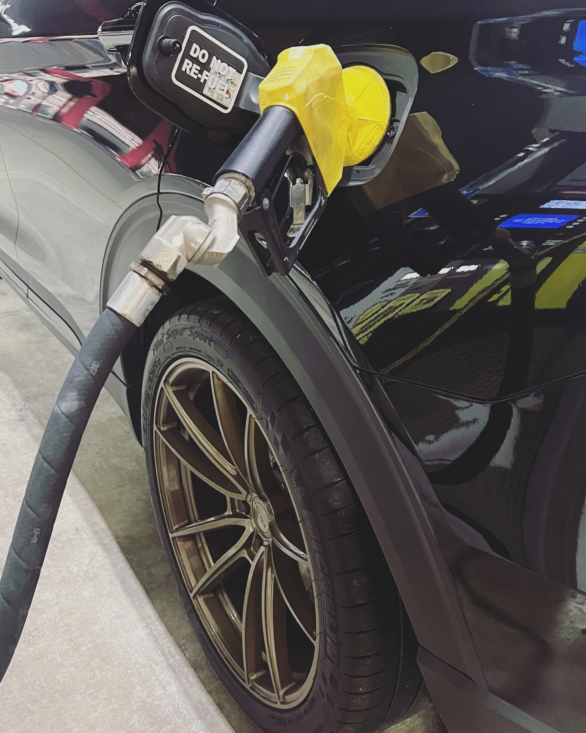 "DO NOT REFUEL" decal for personal vehicle