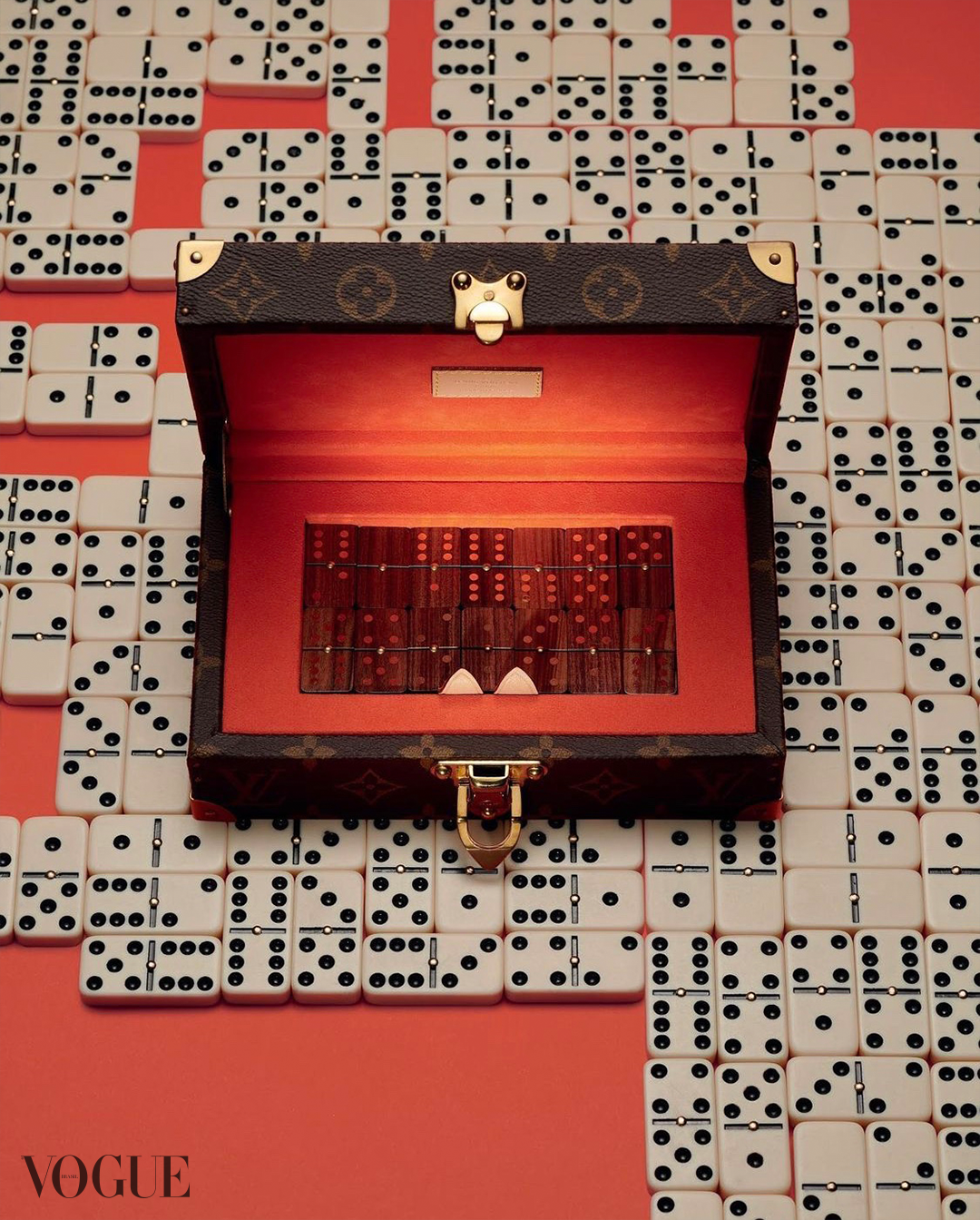 Arte/ Art: Renata Malinosk | Foto/ Photo: Xico Buny | Cenografia/ Set Design: Fabiana Neves