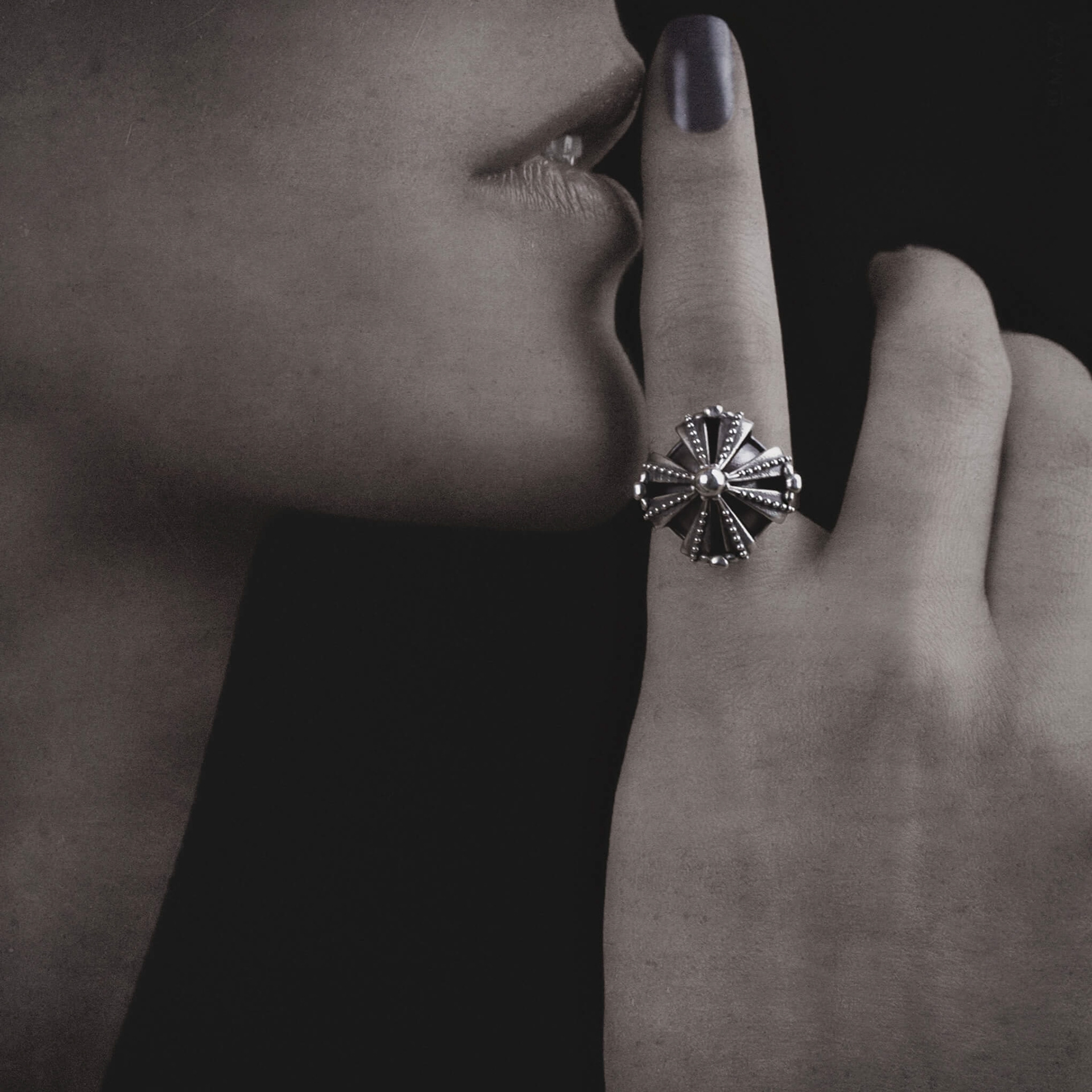 gothic crown ring, sterling silver custom engraved jewellery, gift for women, statement chunky ring