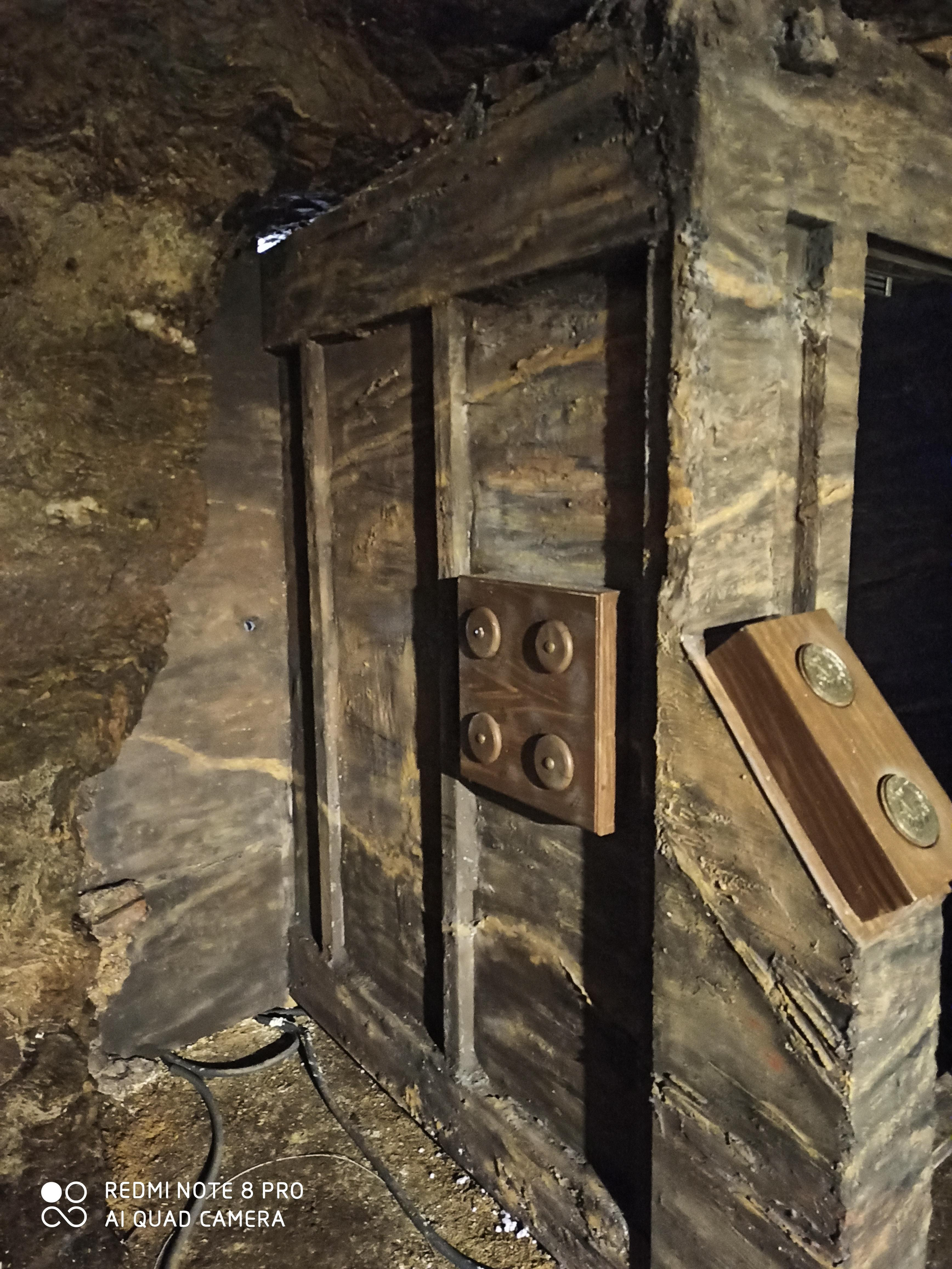 mécanisme en faux bois