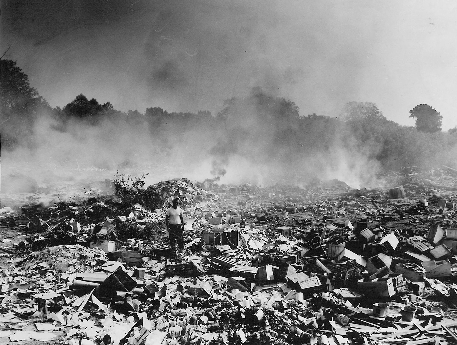 The Critical Visualization and Media Lab of Tulane University, 2019, “Smoke,” inThe American Dream Denied,https://scalar.usc.edu/works/the-american-dream-denied/the-promised-american-dream_p1b
