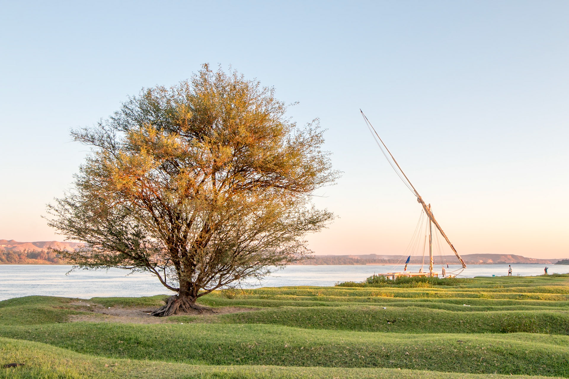 Late afternoon stop on the banks of the Nile, Egypt