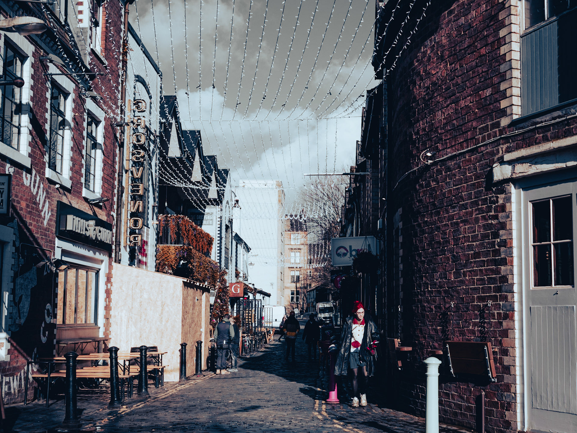 View looking down towards the bottom of Ashton Lane