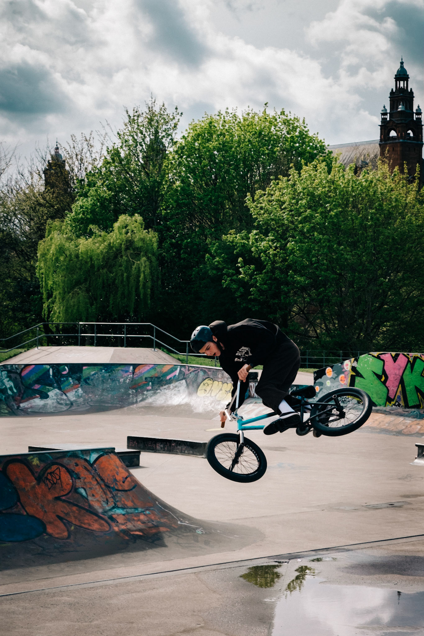 Biker 2 - Keeps the tricks coming