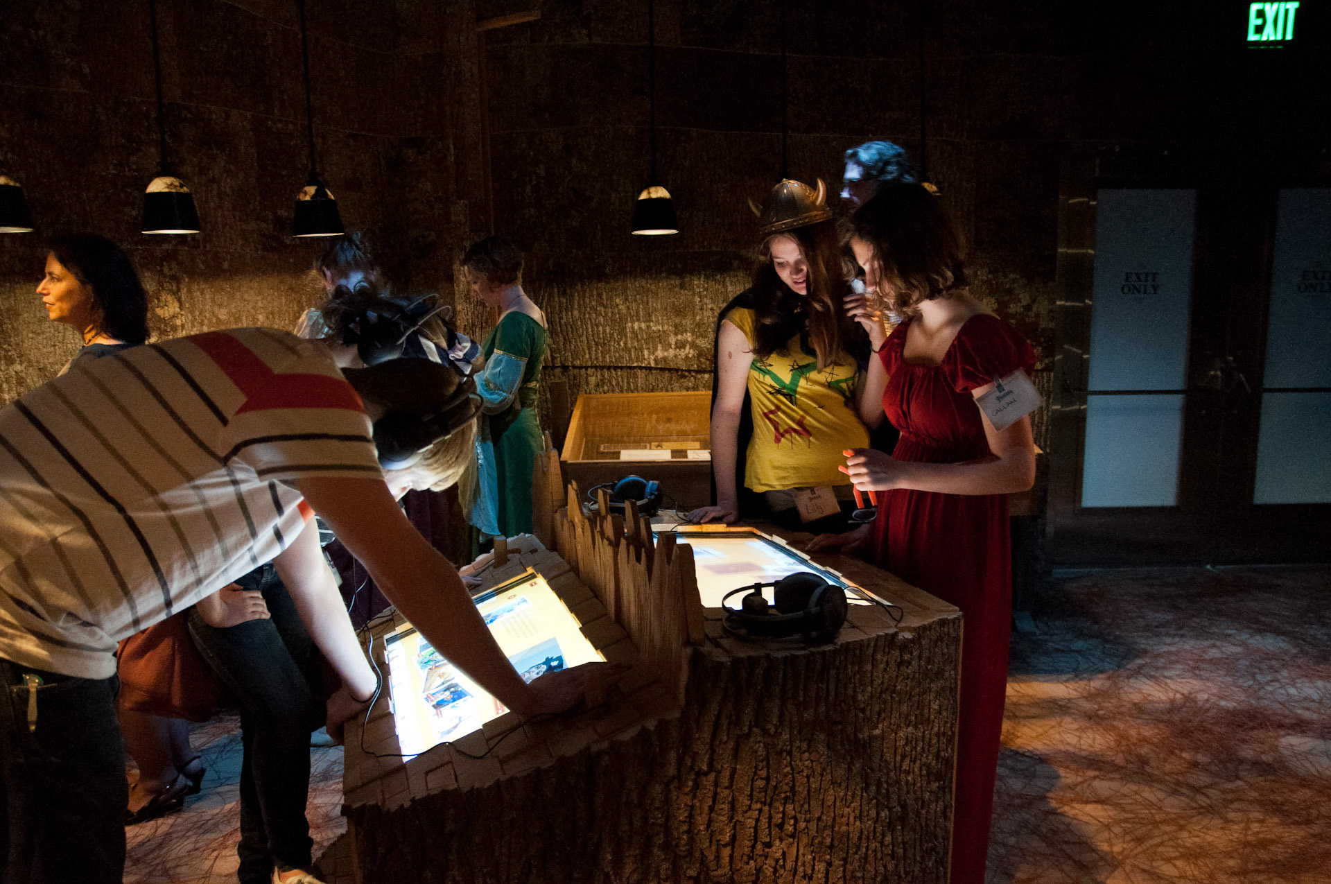 INTERACTIVE:ENTRANCE GALLERY