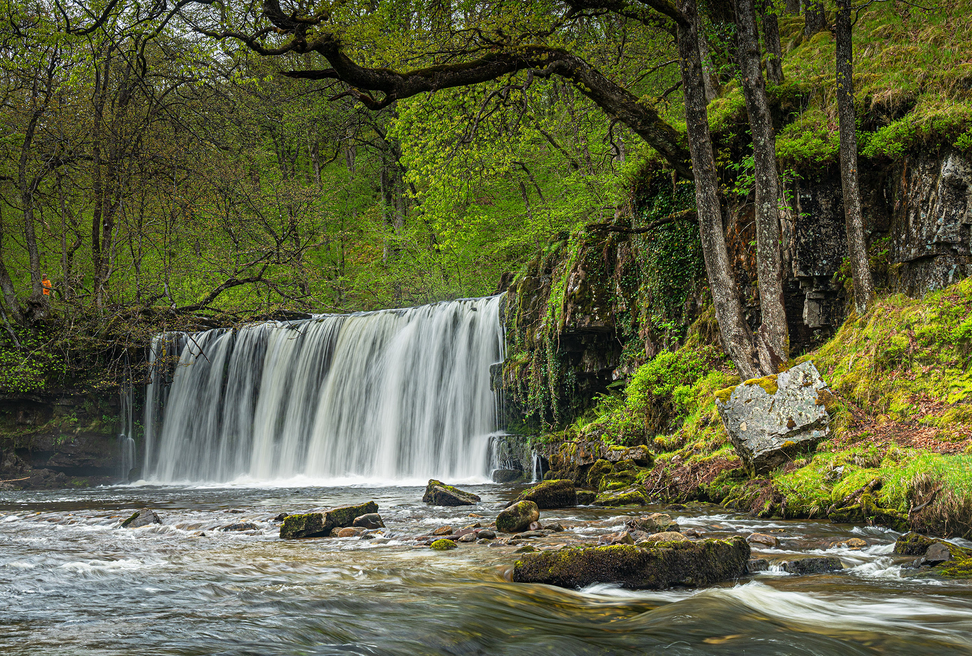 Sgwd Ddwli Uchaf (Upper Gushing Falls)