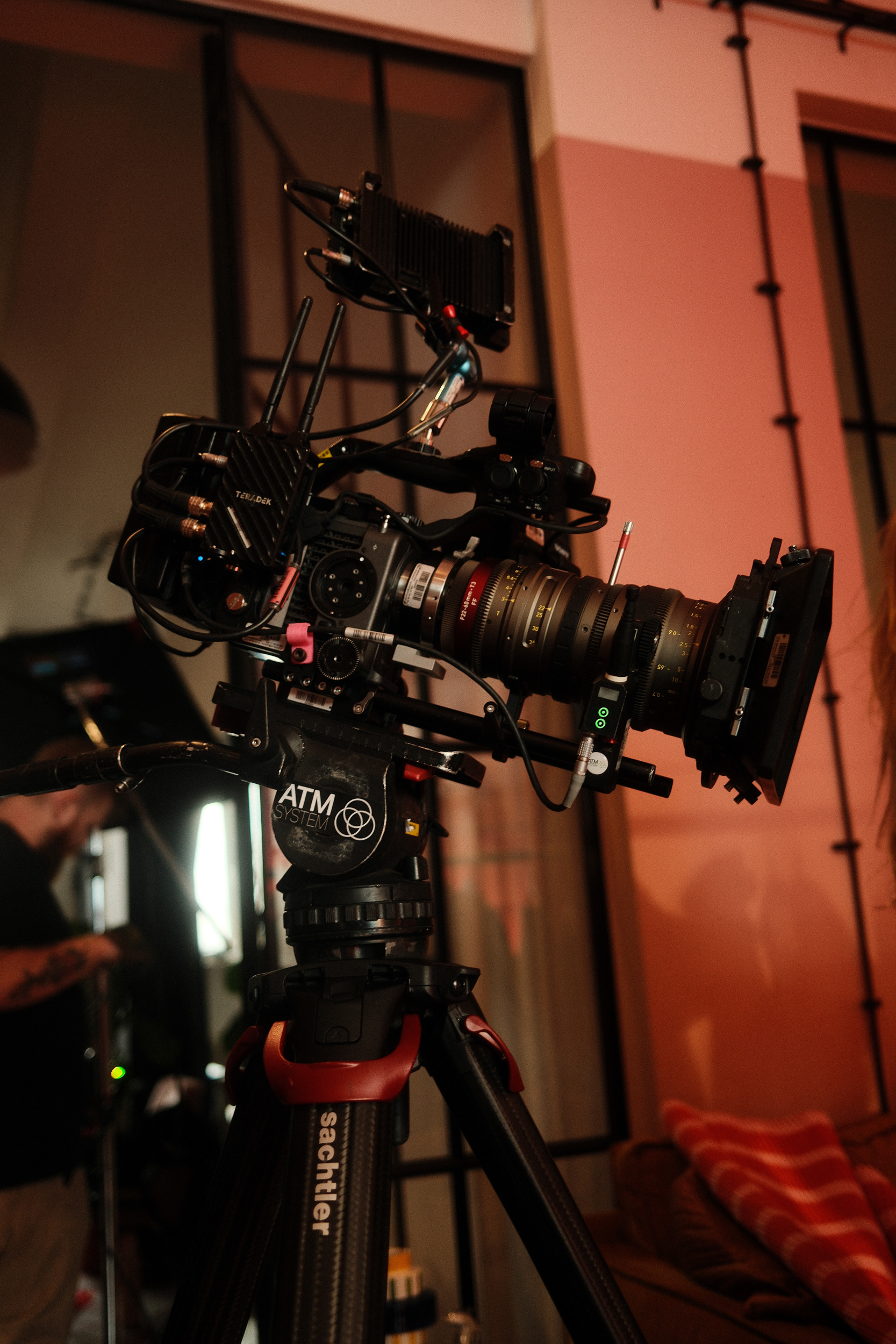 Adidas Commercial 2/6