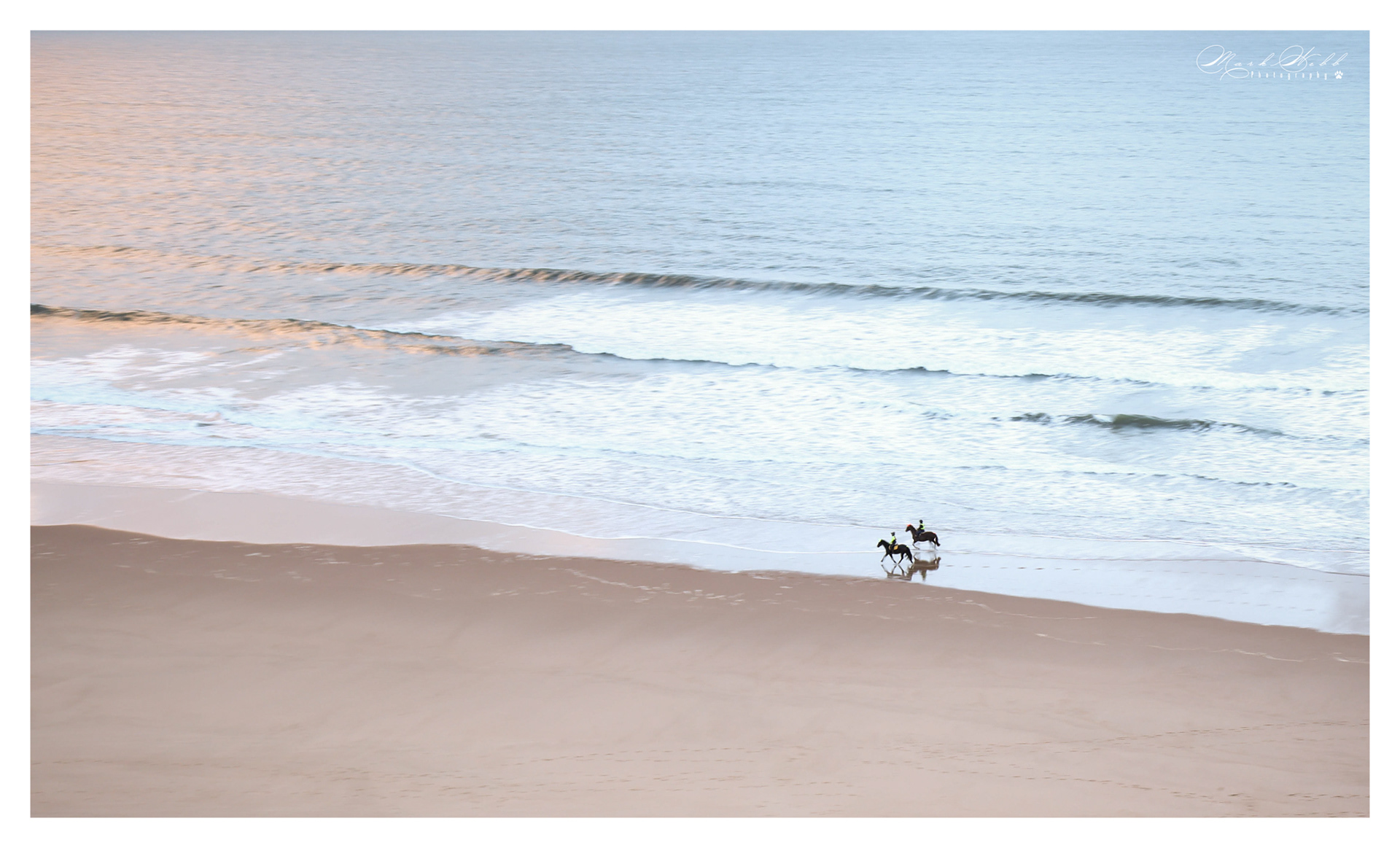 Three Cliffs Bay November 2023