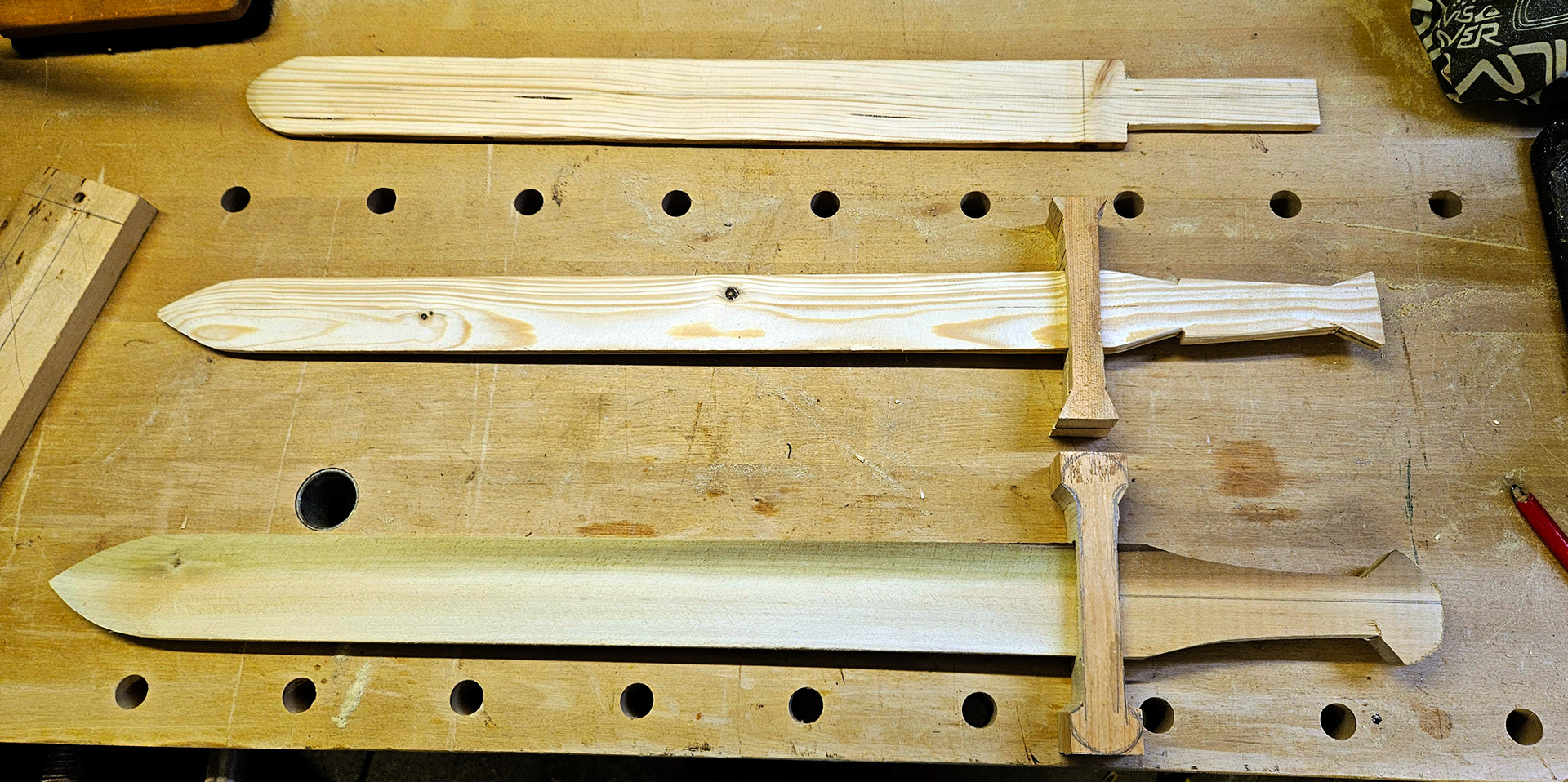 Fitting the guards after sanding the blade profile