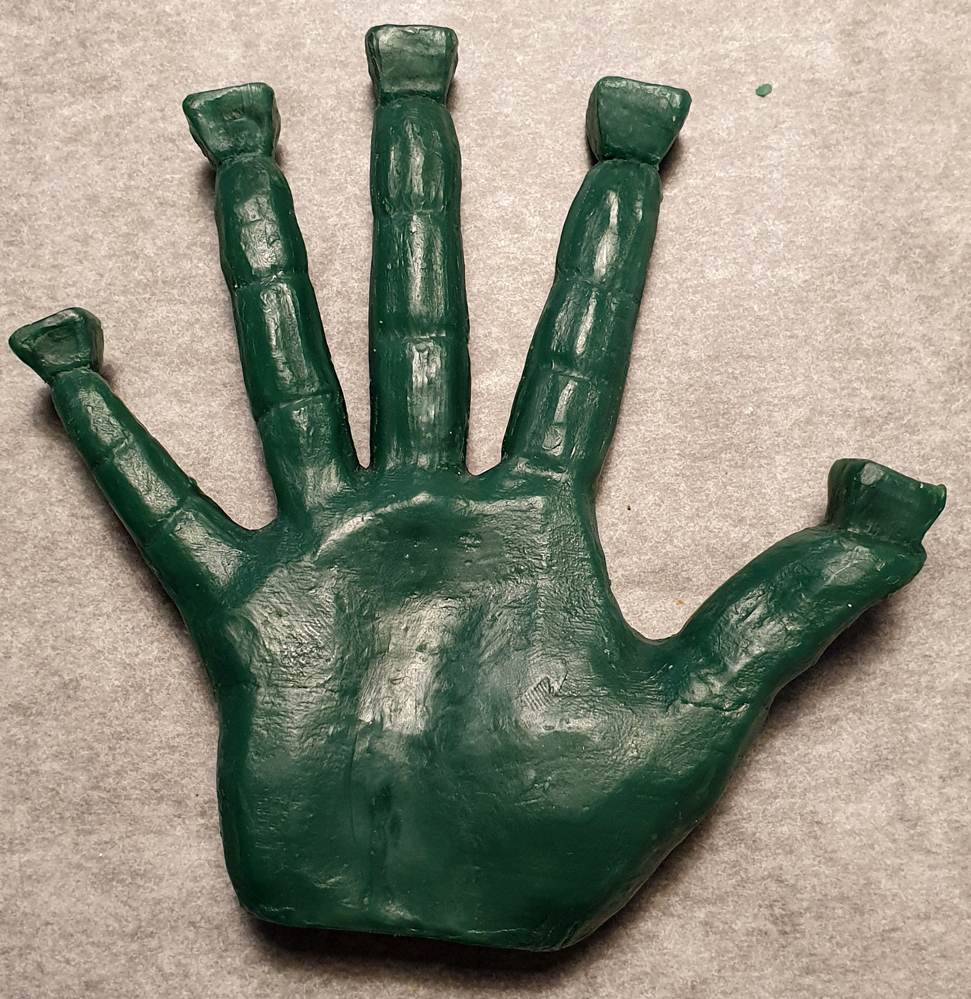 The final wax cast, cleaned up & refined.