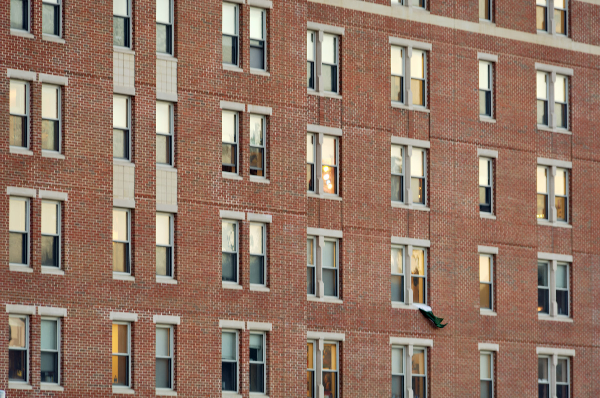 DC_20050913_0092_PS.dng