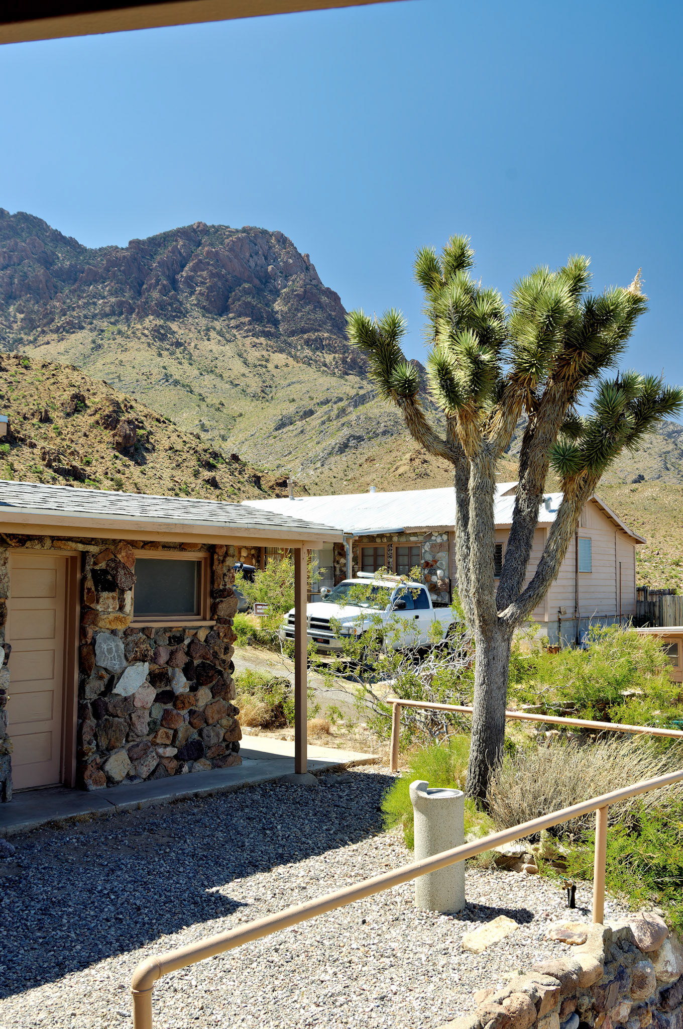 CA_20050614_0154_PS.dng